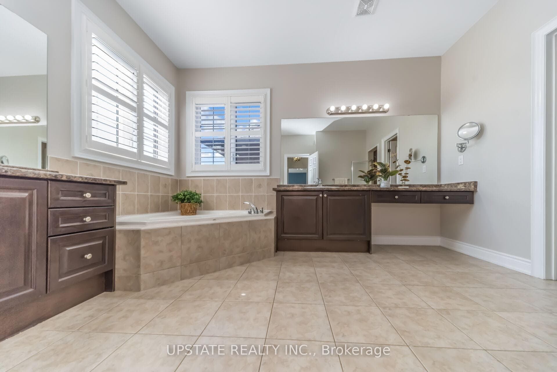 23 Spain Crescent - Detached photo 25 of 47 in Brampton, Ontario
