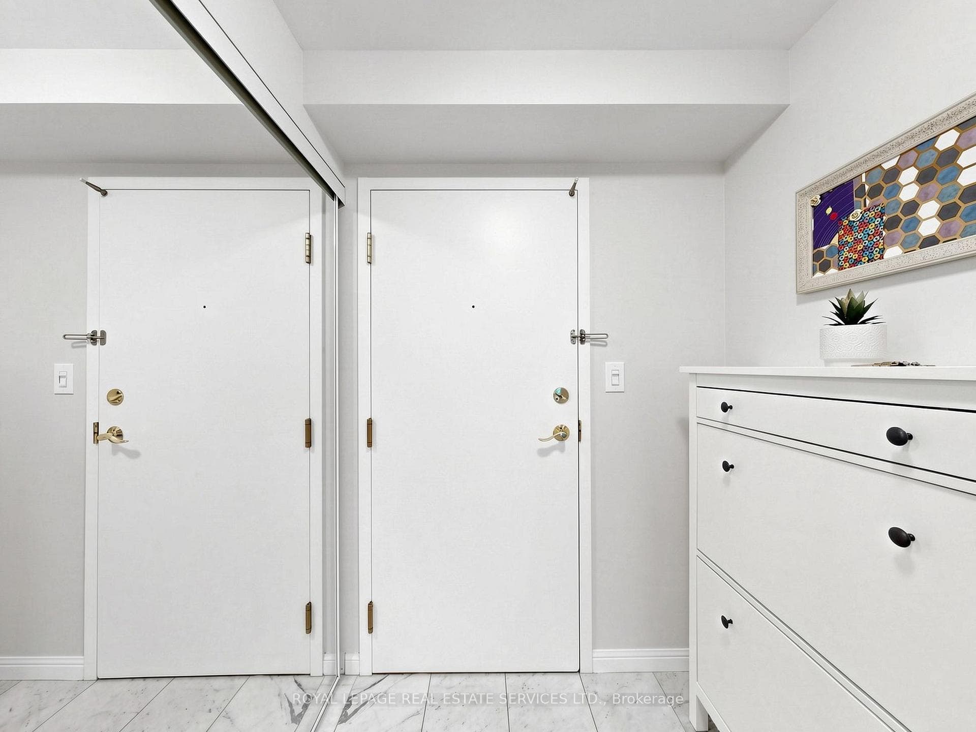 398 Eglinton Avenue Unit 203 - Condo photo 32 of 45 in Leaside / Davisville, Ontario