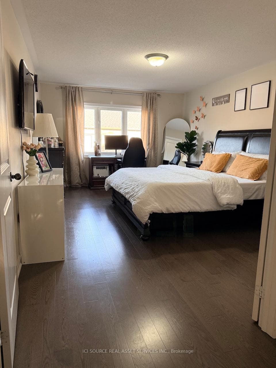 25 Rangemore Road - Townhouse photo 8 of 14 in Brampton, Ontario