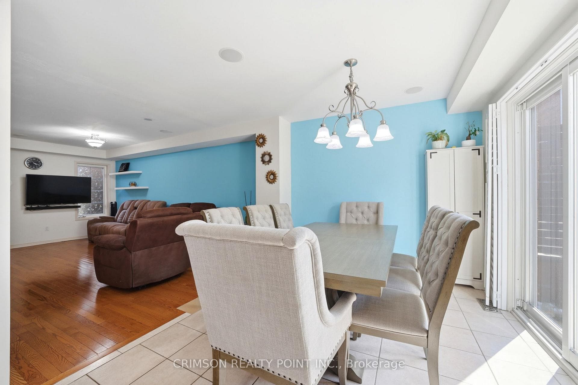 42 Dawson Crescent - Townhouse photo 9 of 37 in Milton, Ontario