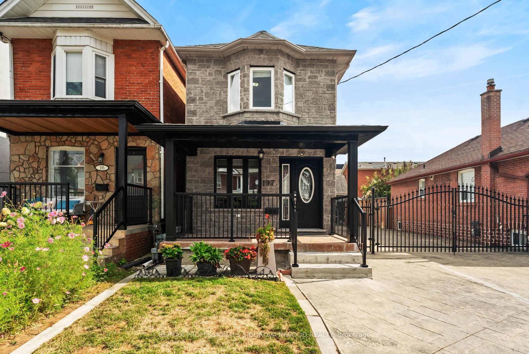 197 Lambton Avenue - home for sale in Keelesdale / Eglinton West, Ontario