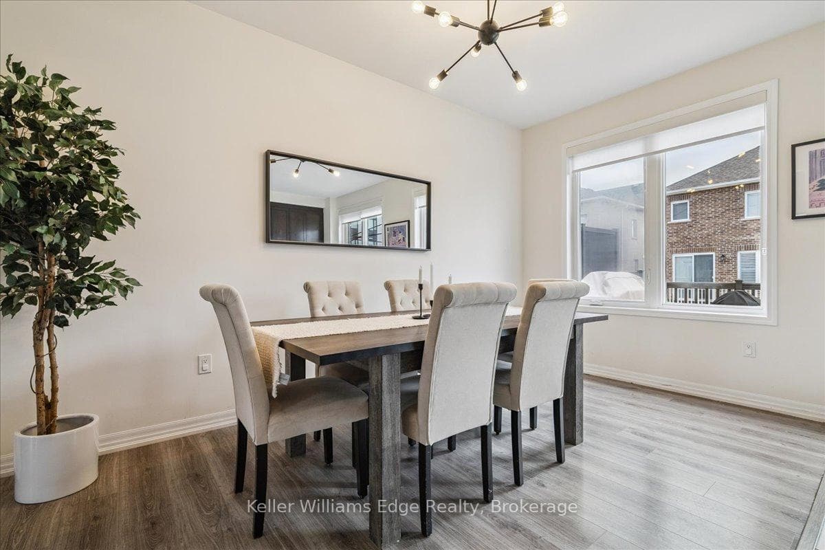244 Harold Dent Trail - Townhouse photo 18 of 40 in Oakville, Ontario