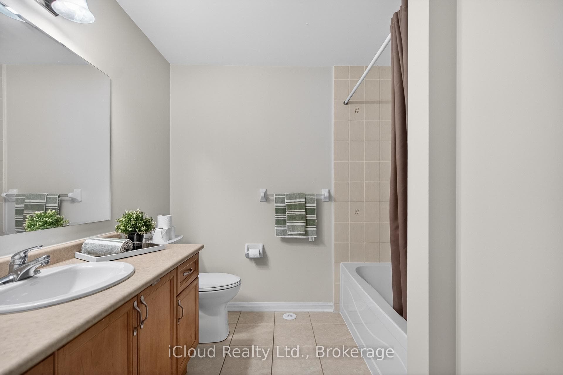 676 Speyer Circle - Semi-Detached photo 43 of 47 in Milton, Ontario