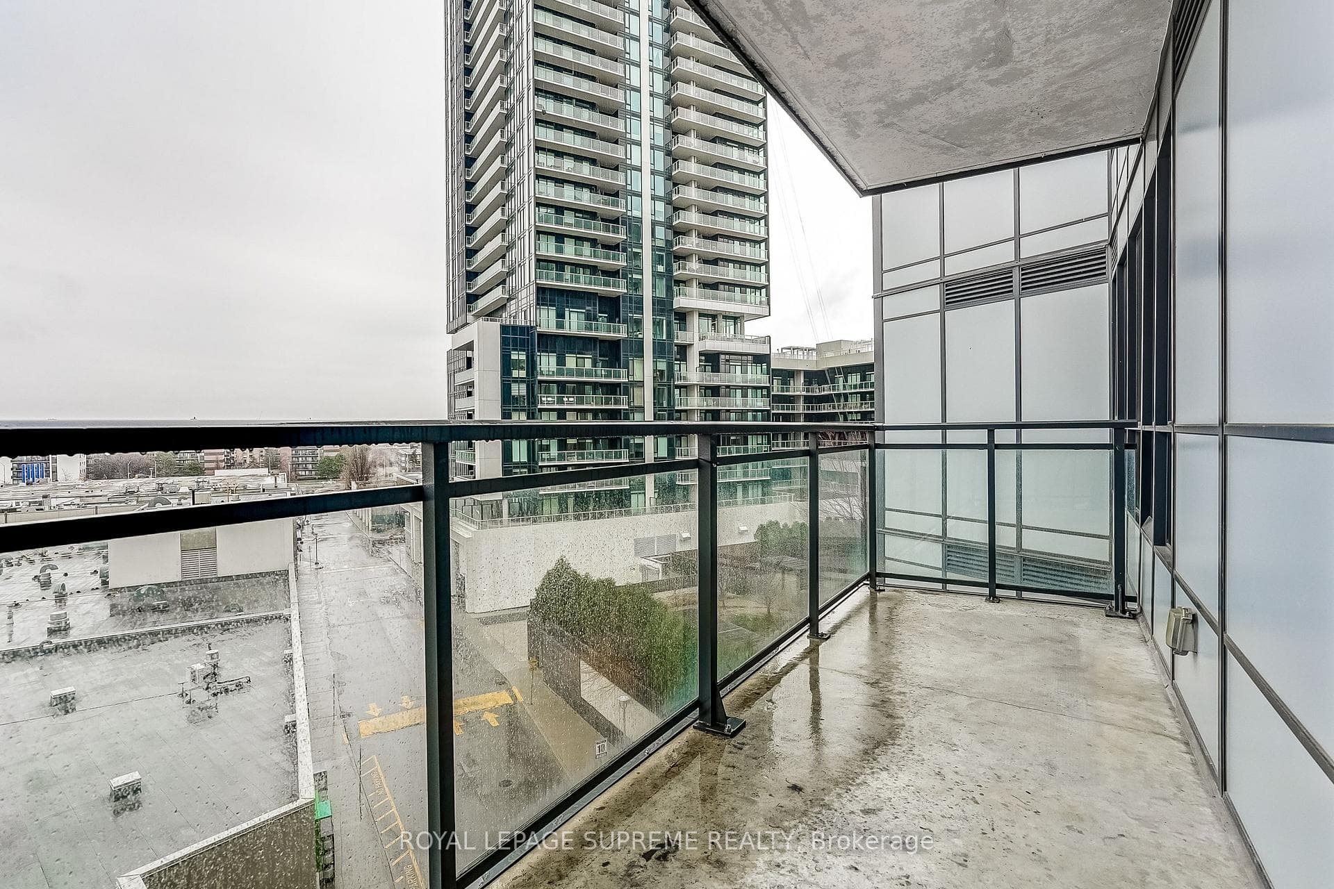 85 The Donway West N/A Unit 504 - Condo photo 22 of 42 in Don Mills / Parkwoods / Victoria Village, Ontario