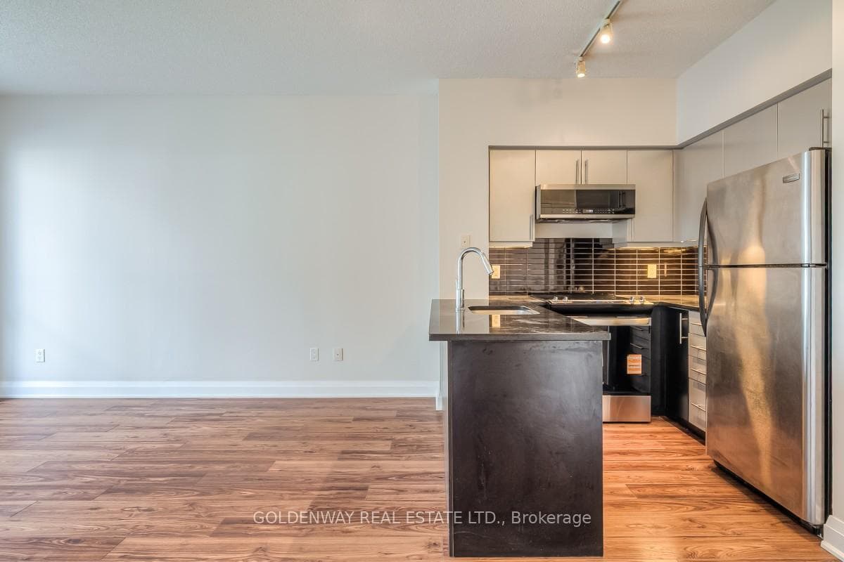 83 Redpath Avenue Unit 401 - Condo photo 9 of 20 in Leaside / Davisville, Ontario