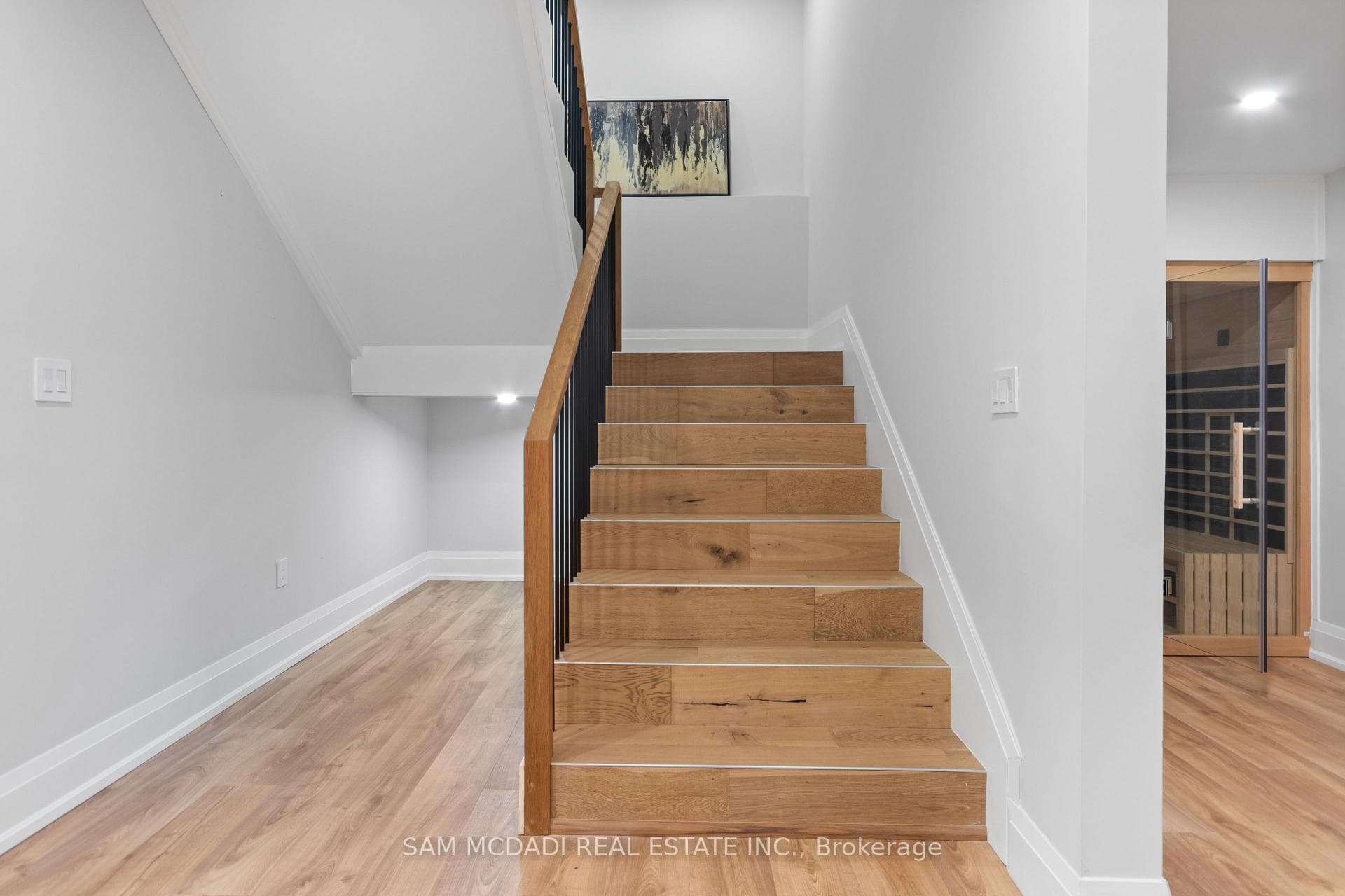 584 Fourth Line - New Construction photo 34 of 50 in Oakville, Ontario