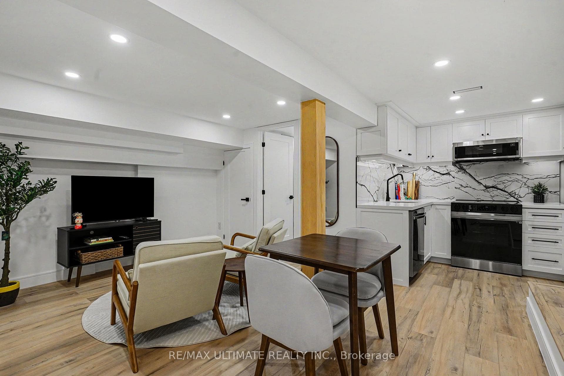 89 Alberta Avenue - Semi-Detached photo 37 of 49 in Annex / Yorkville / Summerhill, Ontario