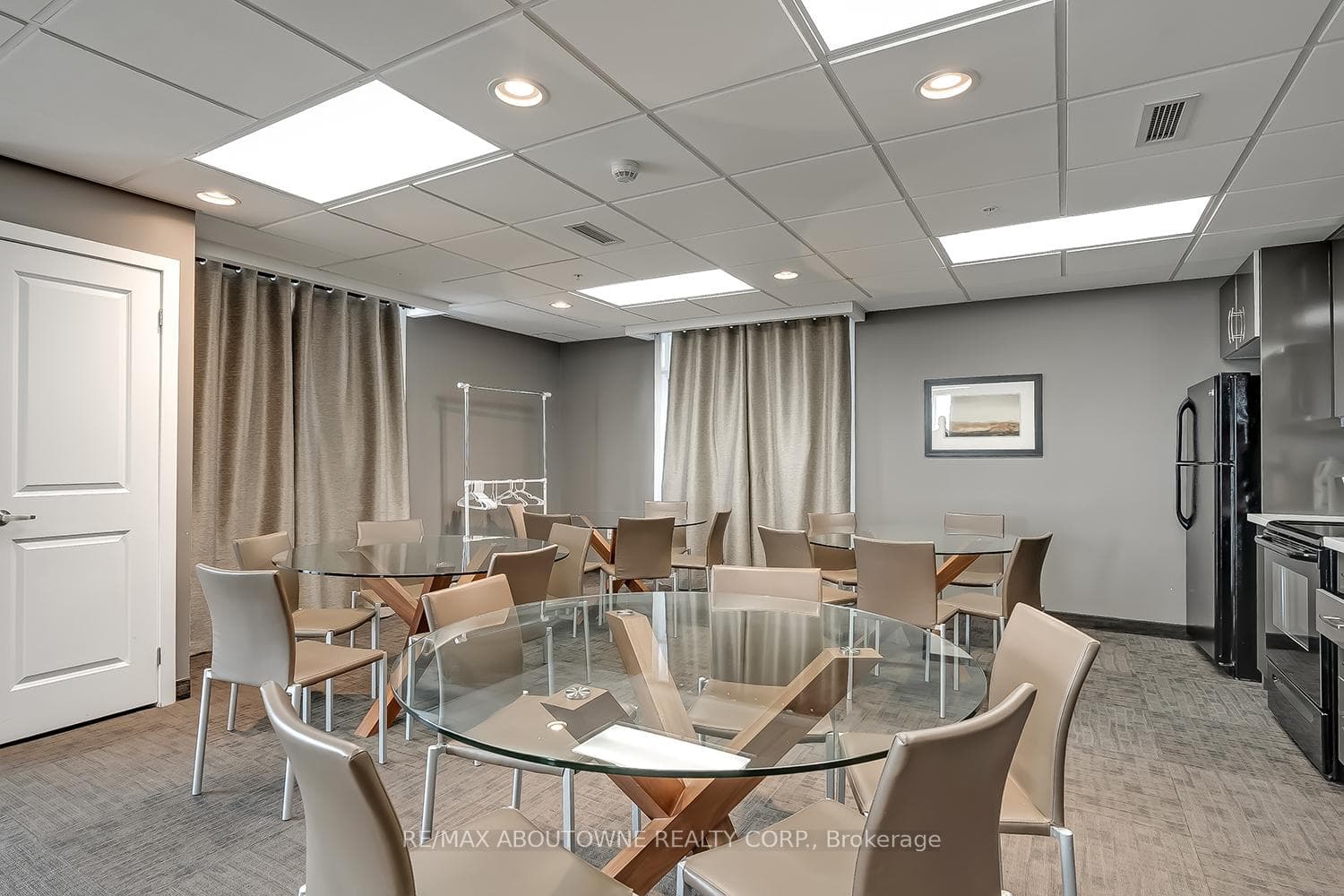 5010 Corporate Drive Unit 116 - Condo photo 24 of 29 in Burlington, Ontario