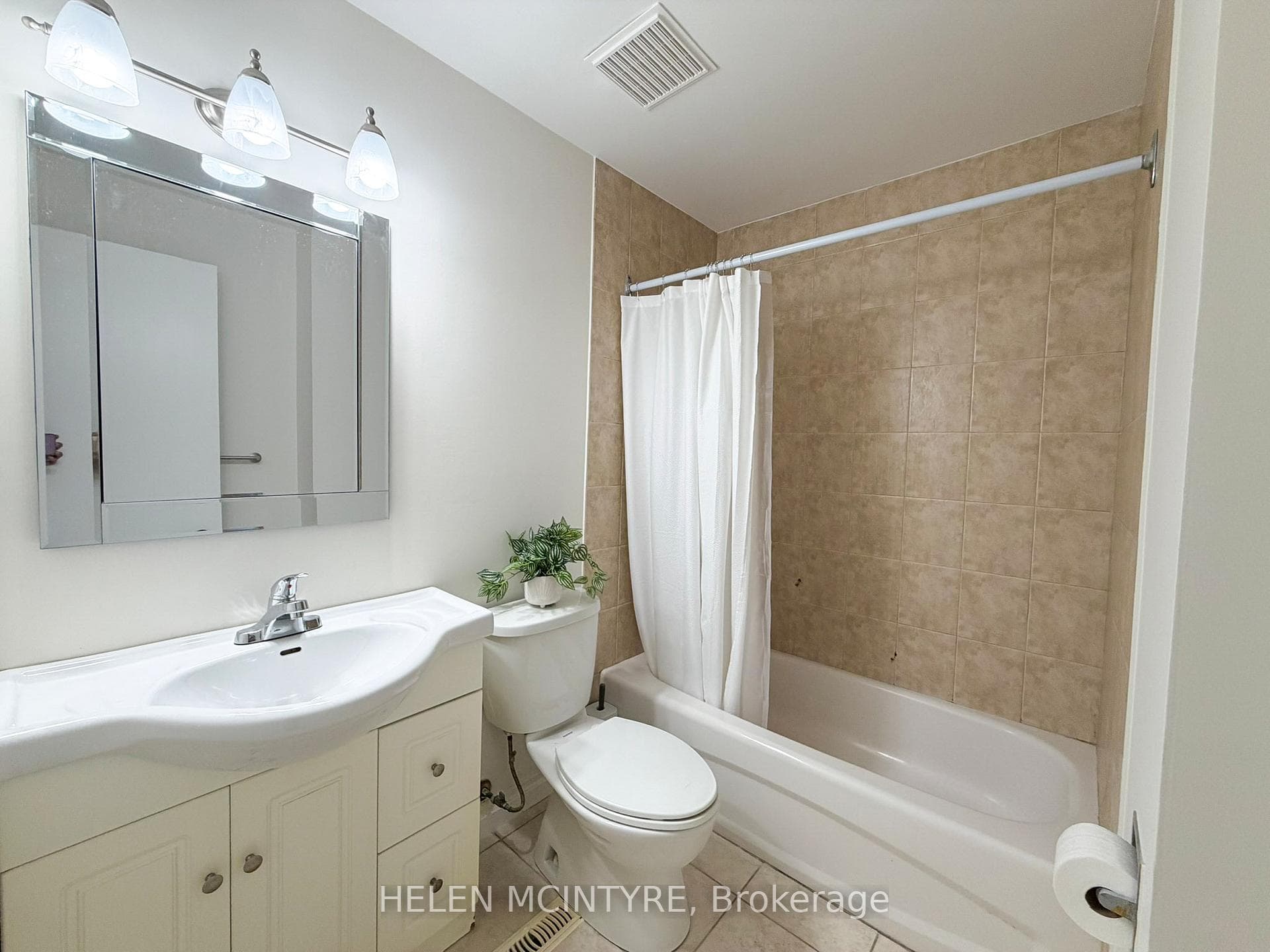 140 Ripley Court Unit 4 - Townhouse photo 19 of 47 in Oakville, Ontario