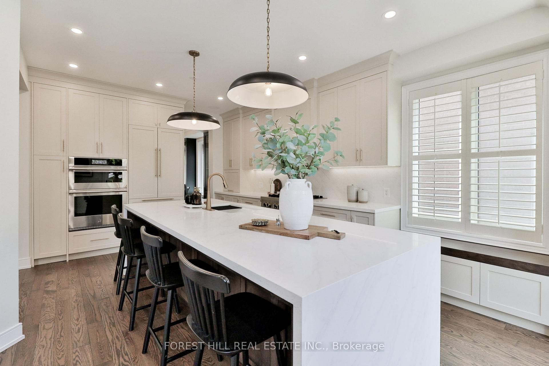 327 Turning Leaf Road - Detached photo 14 of 43 in Oakville, Ontario