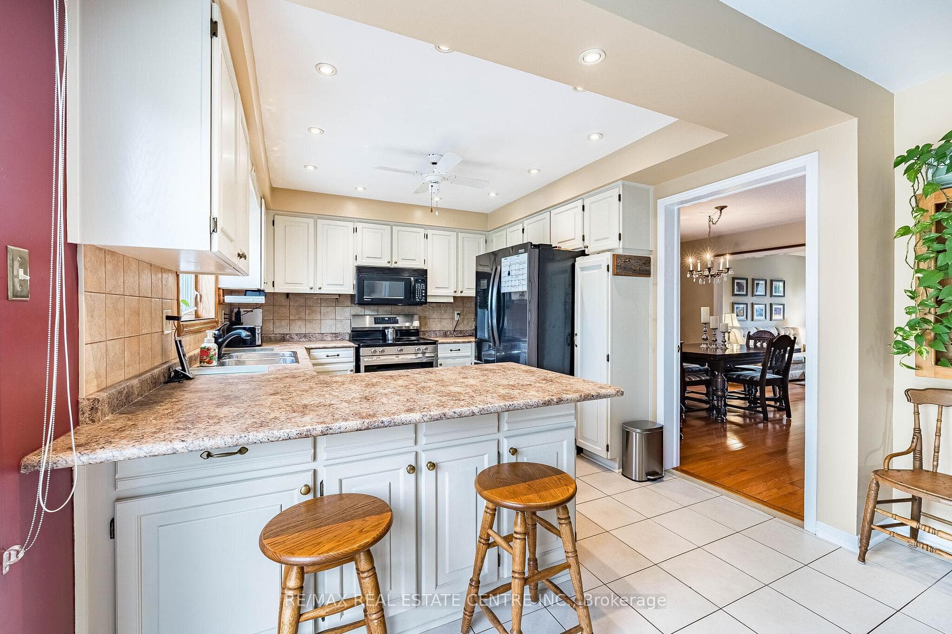 19 Mossbank Drive - Detached photo 16 of 47 in Brampton, Ontario