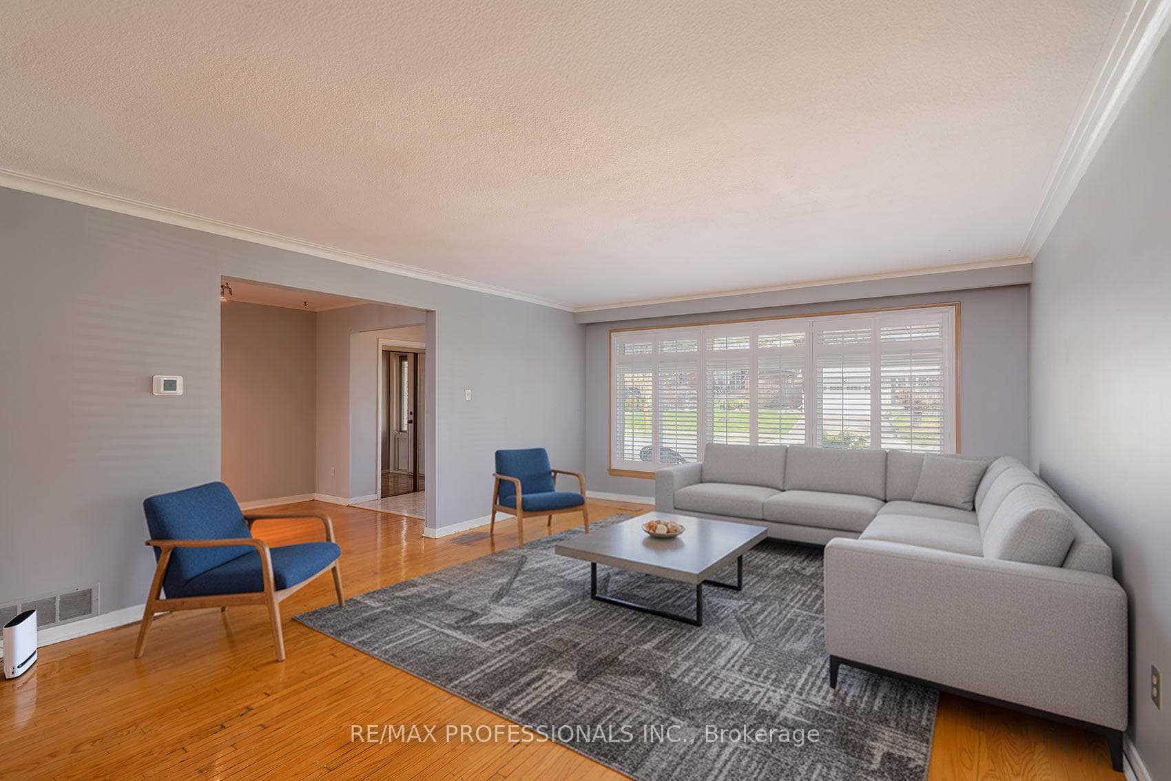 315 Markland Drive - Detached photo 8 of 41 in Etobicoke (Islington / Rexdale), Ontario