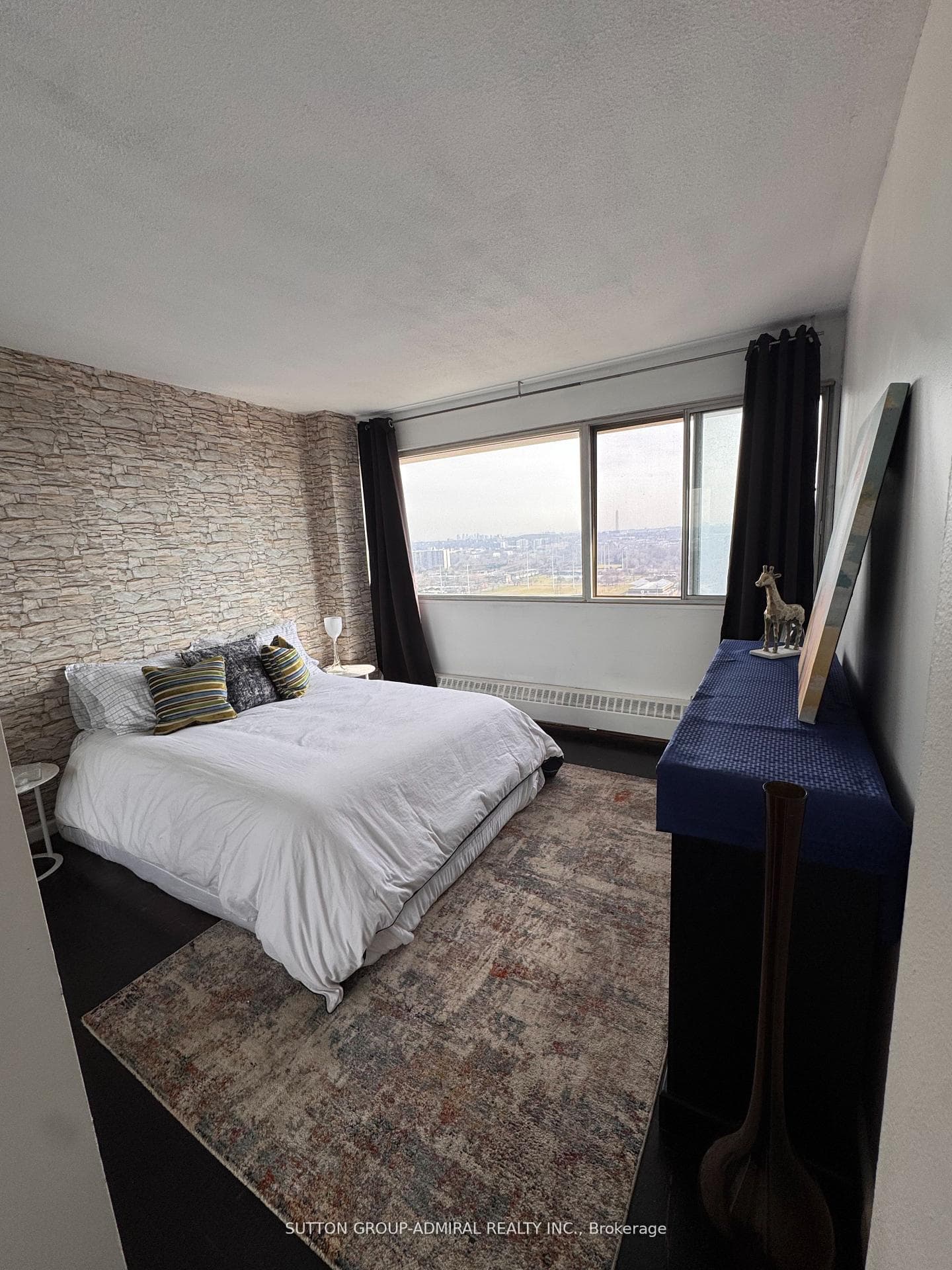 715 Don Mills Road Unit 2405 - Condo photo 10 of 28 in Flemingdon Park / Don Mills, Ontario