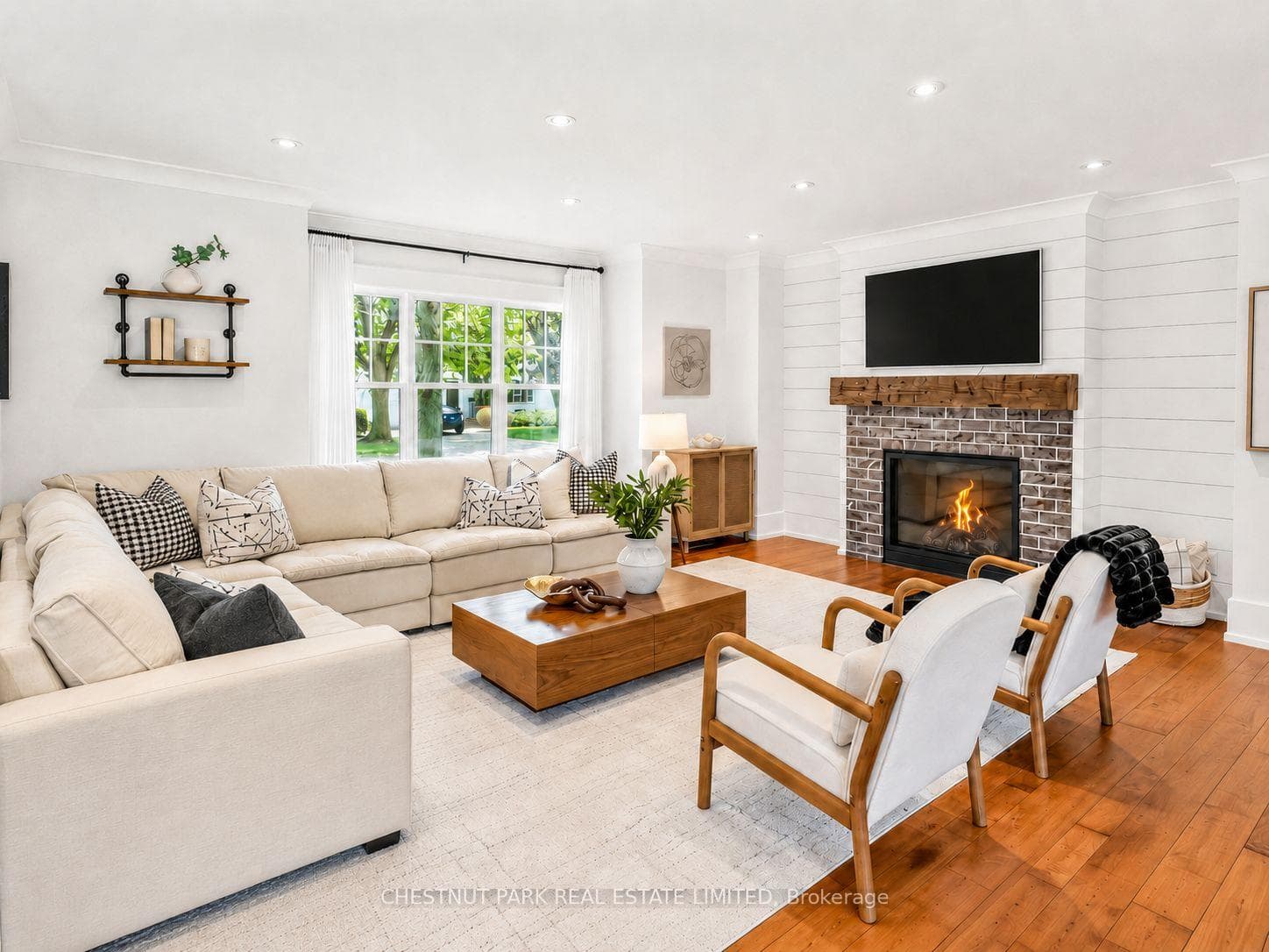 1403 Eden Place - Detached photo 7 of 50 in Burlington, Ontario