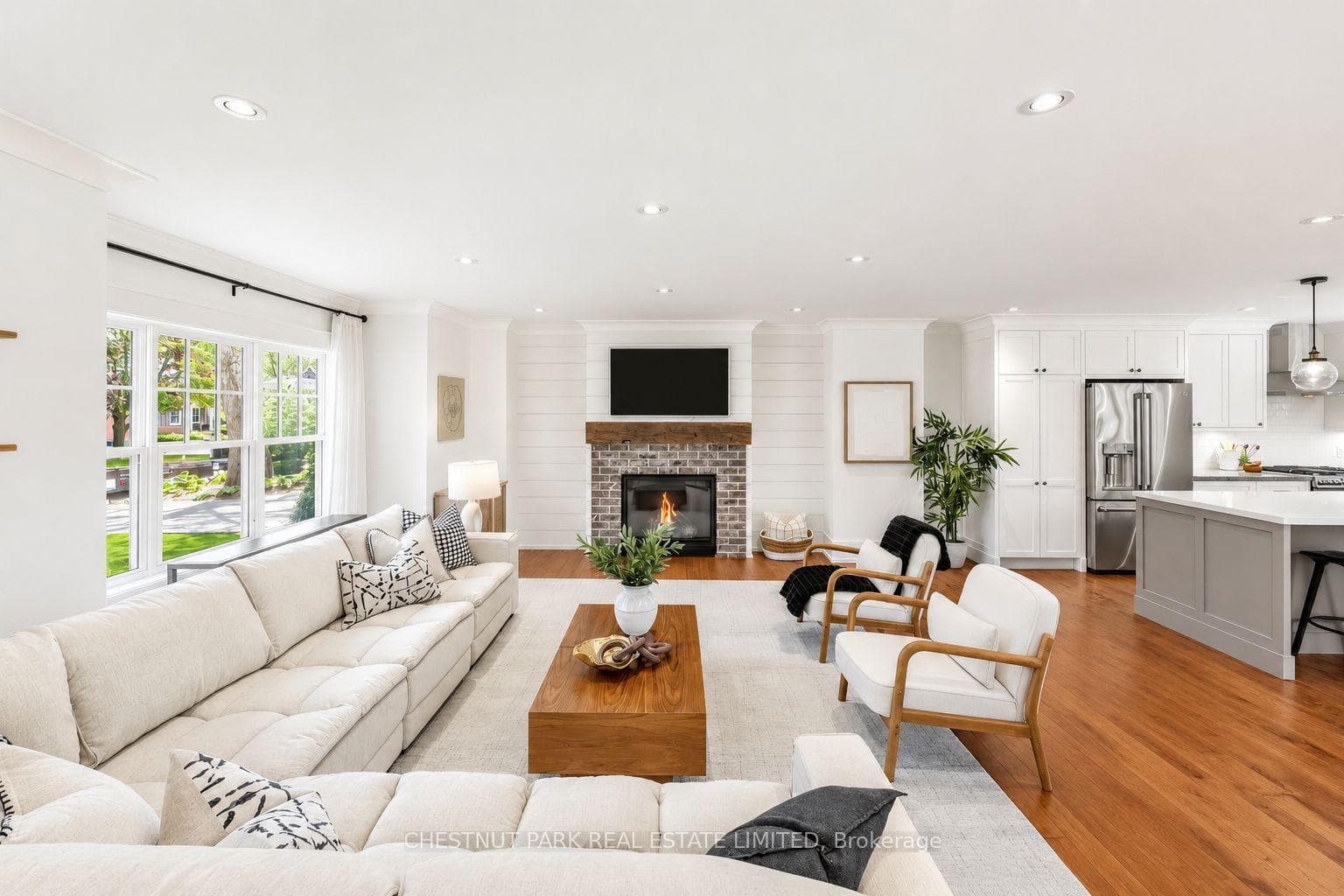 1403 Eden Place - Detached photo 8 of 50 in Burlington, Ontario