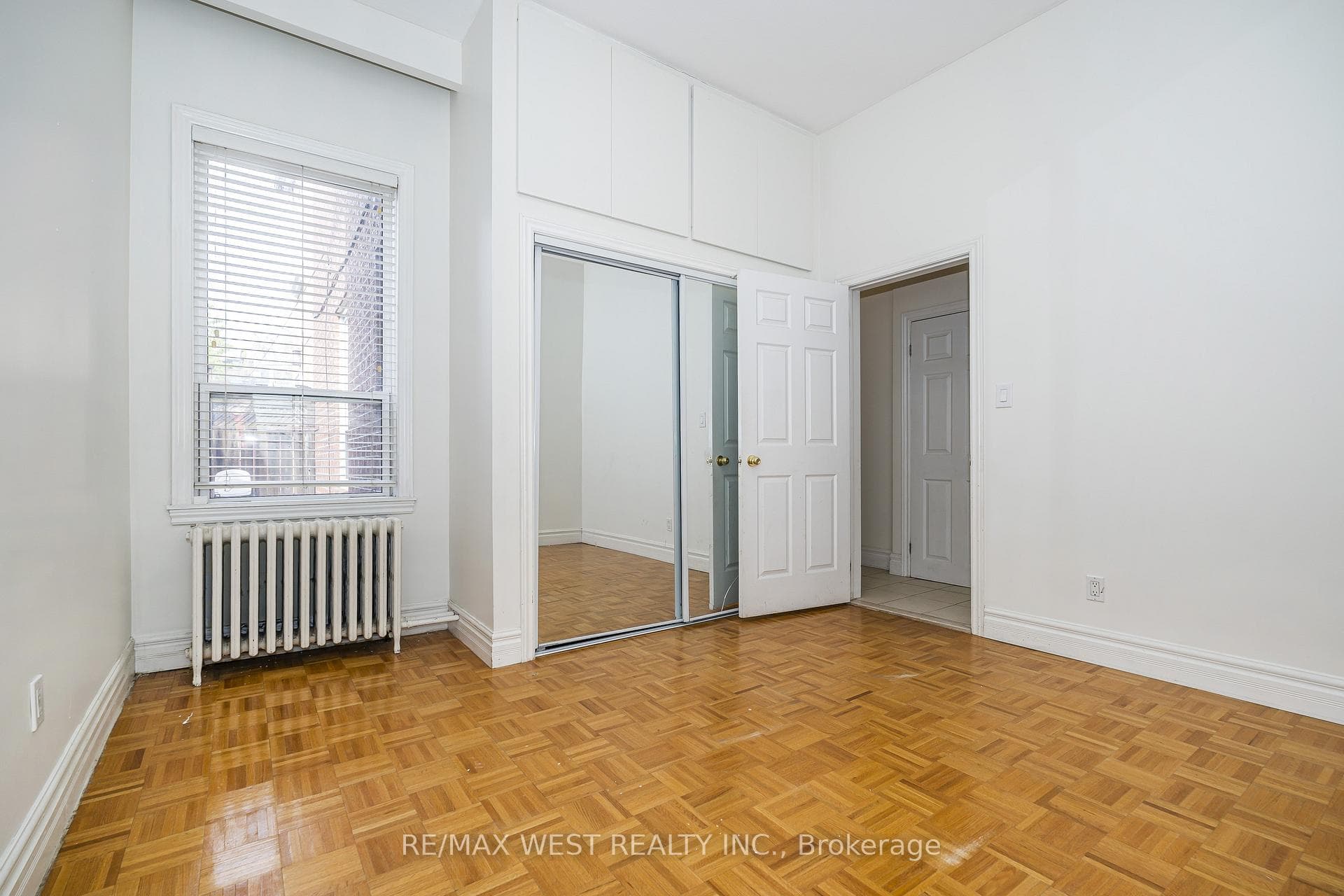 404 Manning Avenue - Semi-Detached photo 7 of 41 in Downtown Toronto / Waterfront, Ontario