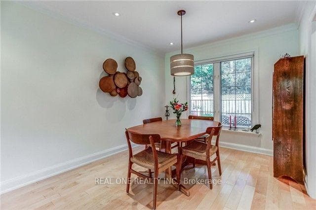 1268 Lorne Park Road - Detached photo 6 of 20 in Mississauga, Ontario