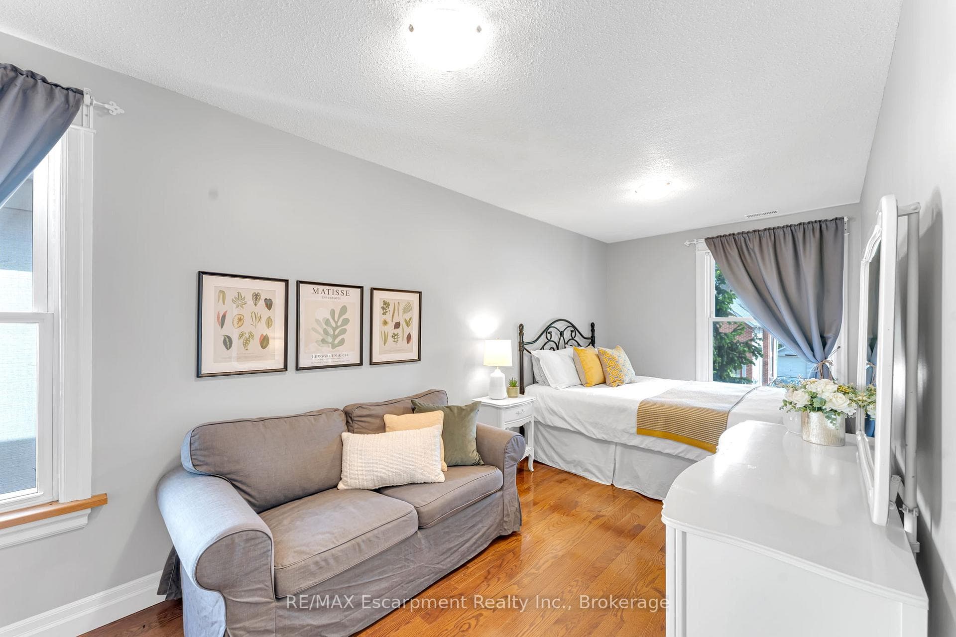 546 HURD Avenue - Detached photo 23 of 46 in Burlington, Ontario