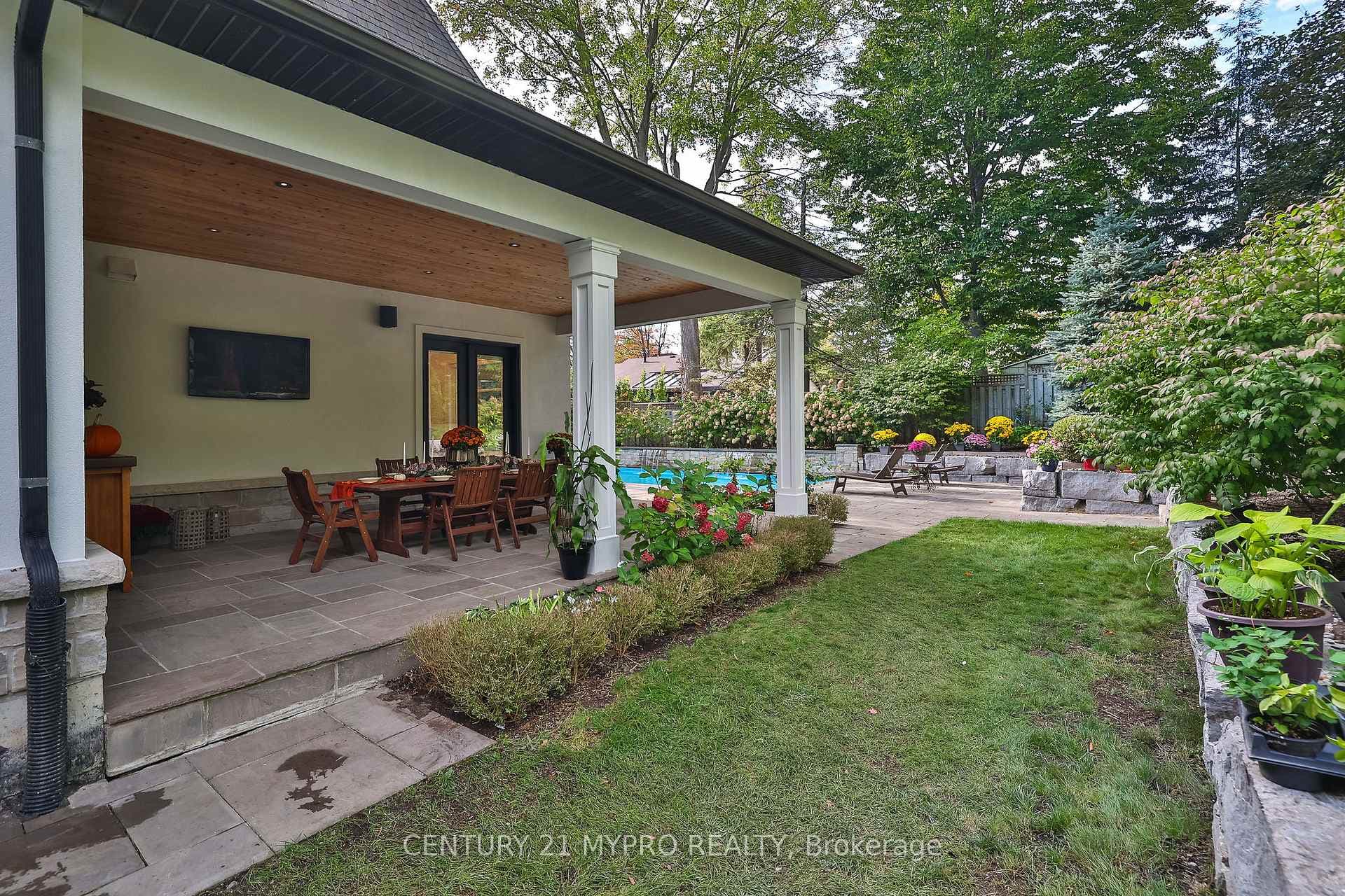 1389 Weaver Avenue - Detached photo 42 of 48 in Oakville, Ontario