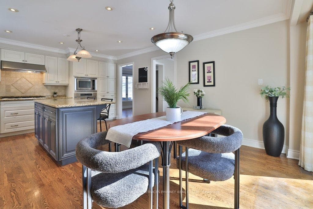 1244 Woodland Avenue - Detached photo 9 of 46 in Mississauga, Ontario