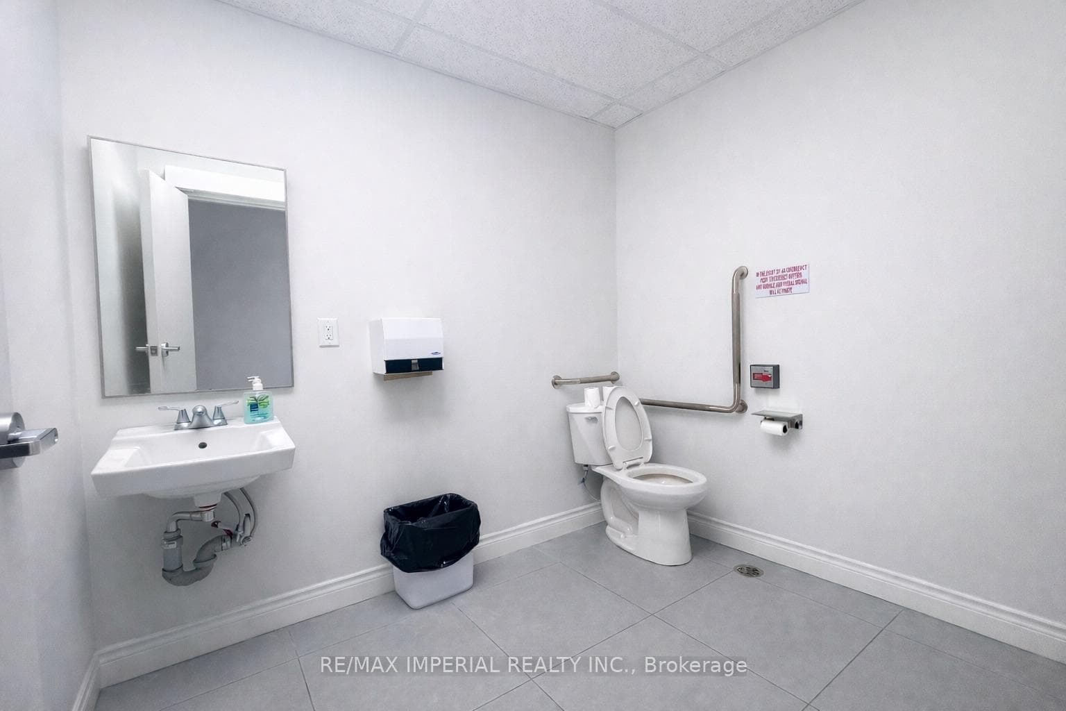 505 King Street Unit 8 - Commercial photo 6 of 10 in Hamilton, Ontario
