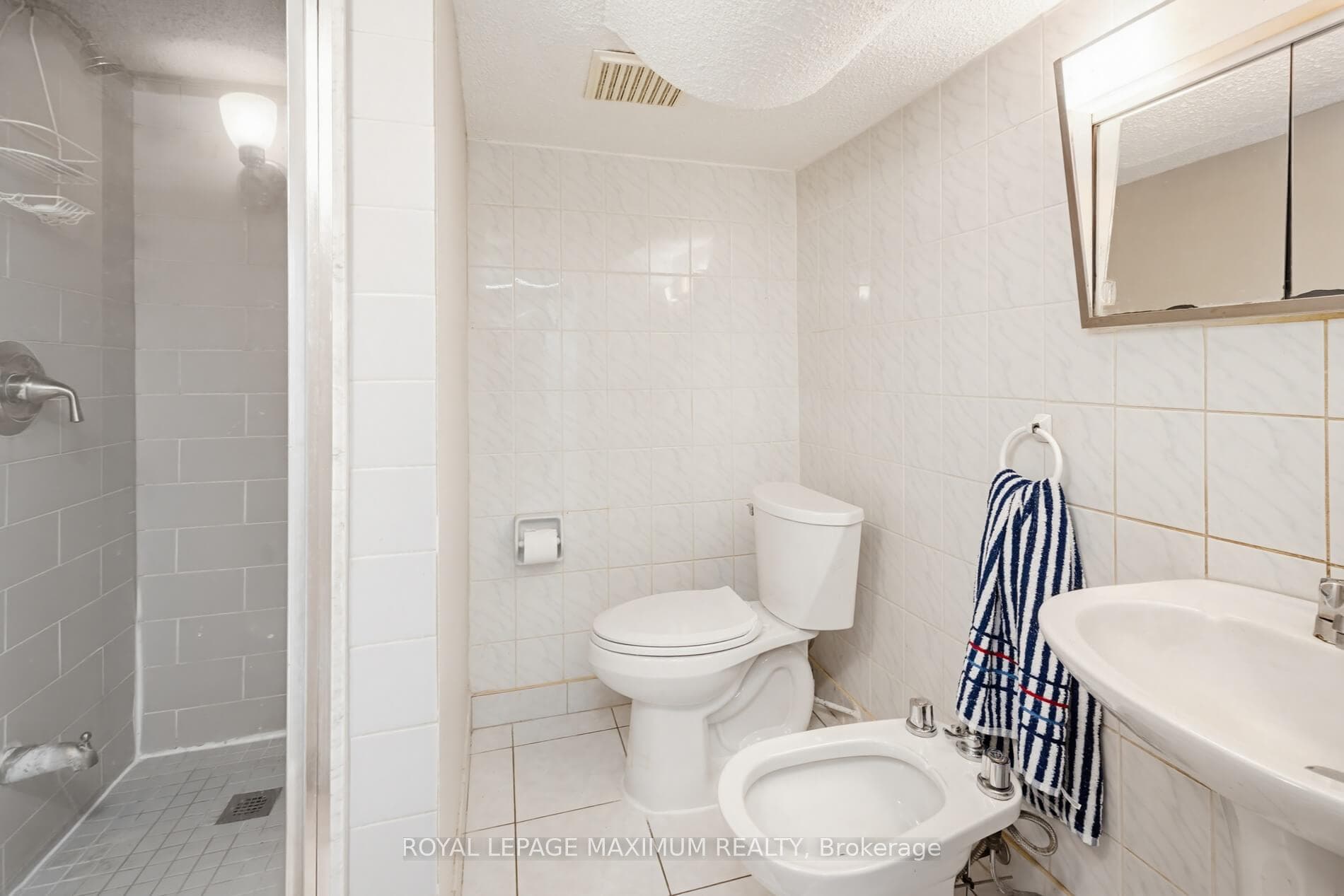 124 Nortonville Drive - Detached photo 35 of 47 in Scarborough Village / Eglinton East, Ontario