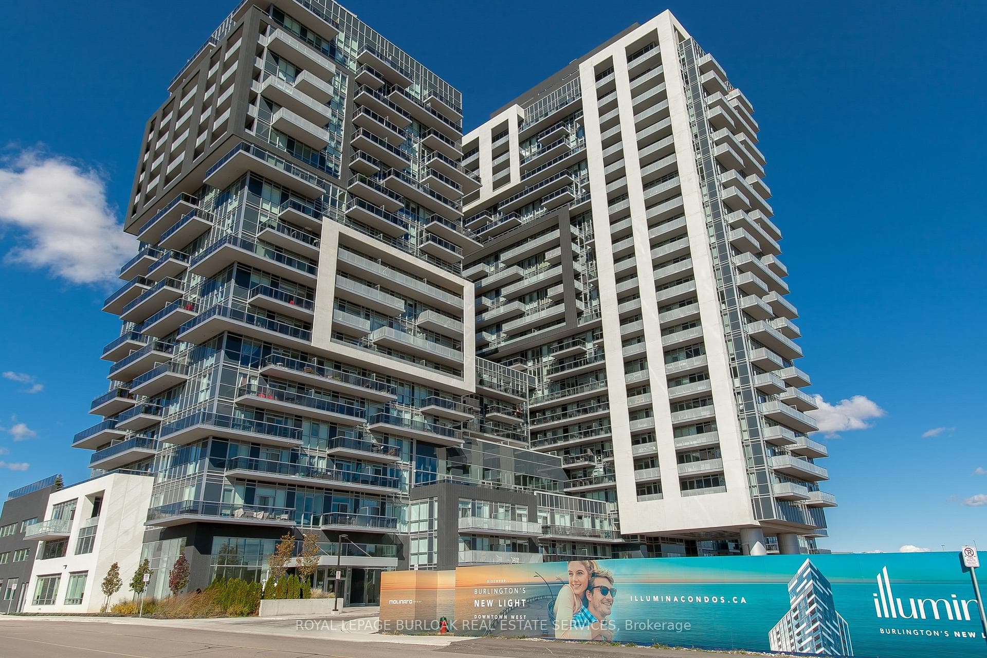 2081 Fairview Street Unit 1201 - Condo photo 1 of 27 in Burlington, Ontario