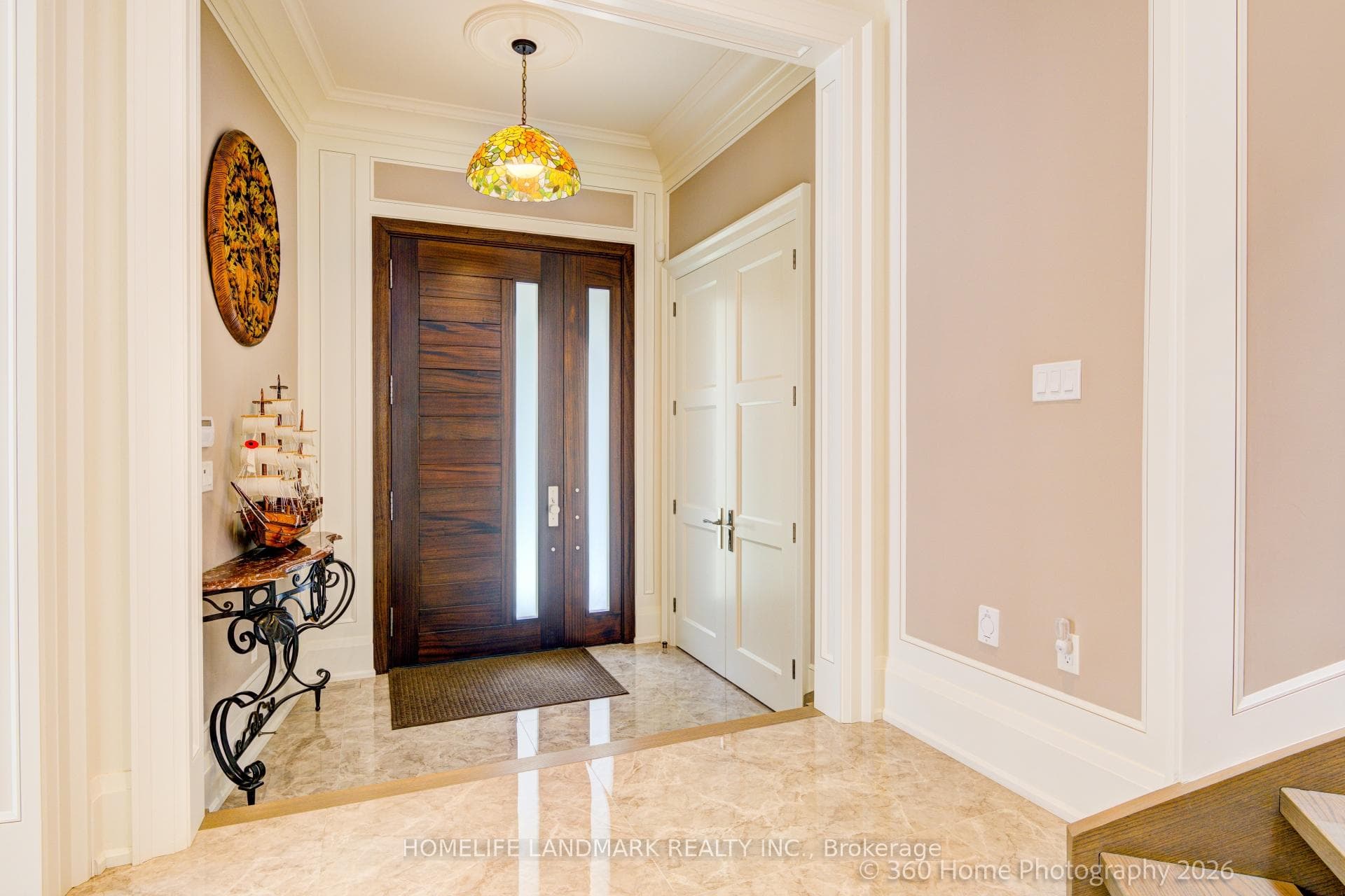 37 CHATFIELD Drive - Detached photo 4 of 50 in Don Mills / Parkwoods / Victoria Village, Ontario