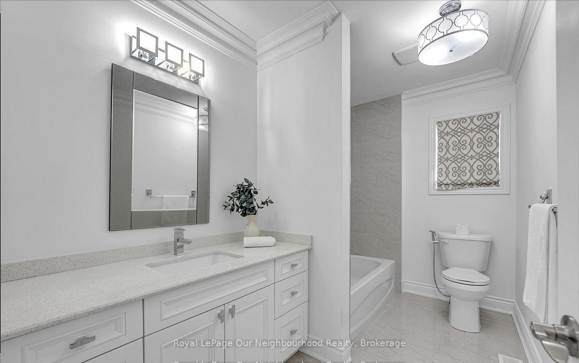 4689 Leanna Heights Road - Detached photo 23 of 39 in Burlington, Ontario