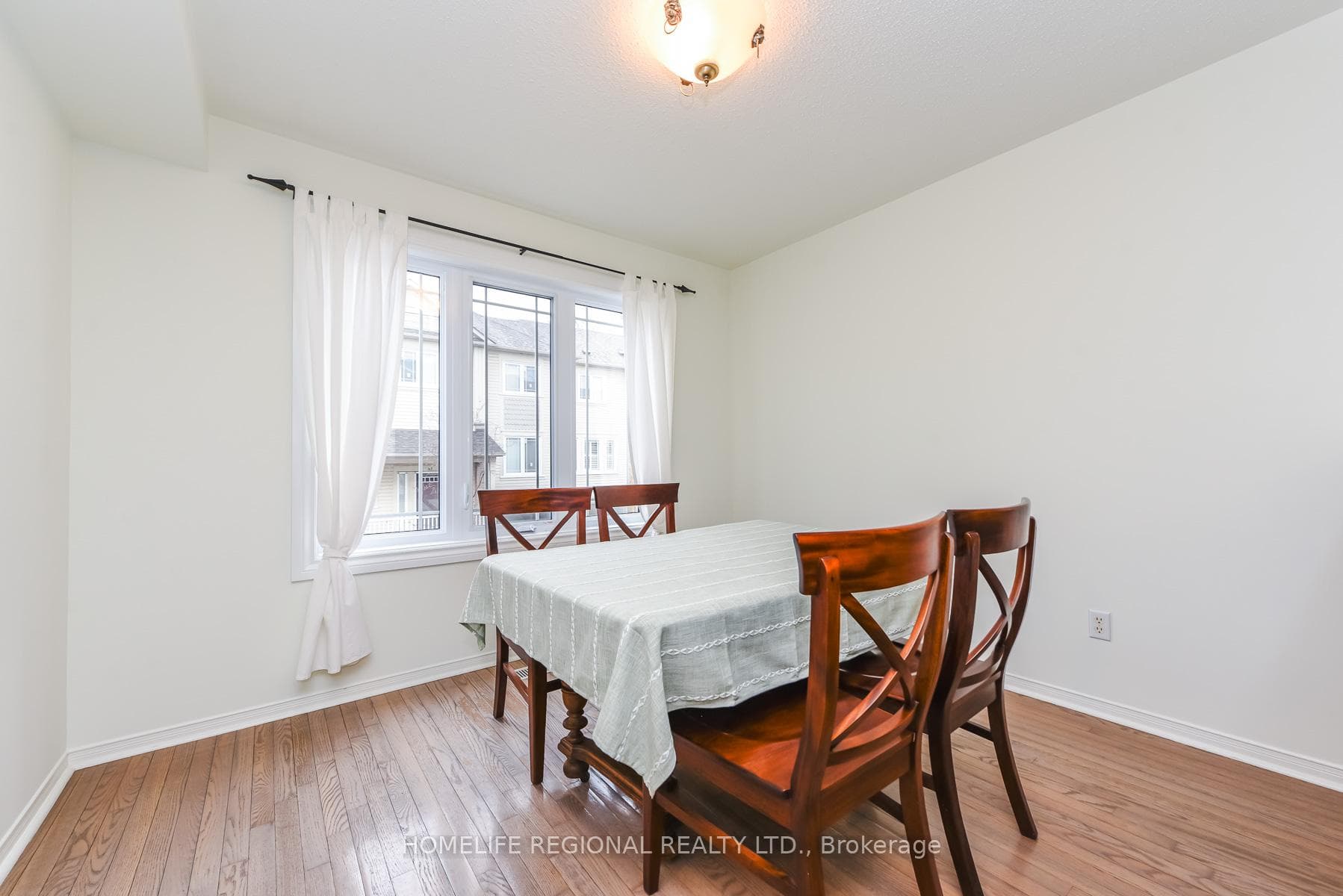 7105 Branigan Gate Unit 72 - Condo photo 12 of 34 in Mississauga, Ontario