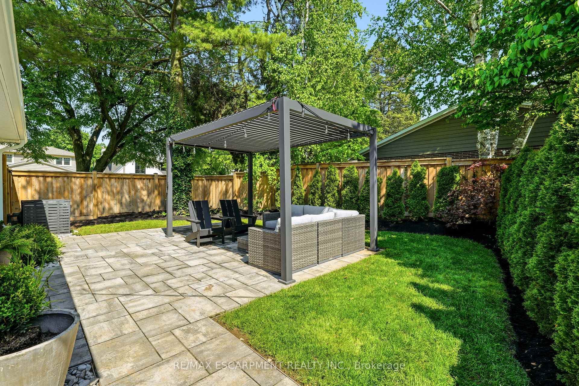 394 RANKIN Drive - Detached photo 43 of 50 in Burlington, Ontario