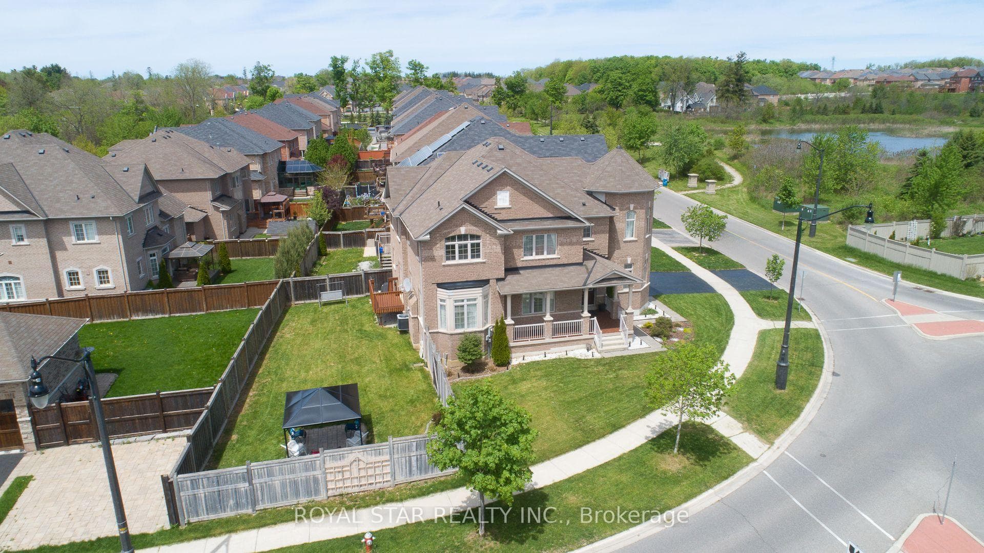 4 Berkwood Hollow - Detached photo 44 of 46 in Brampton, Ontario