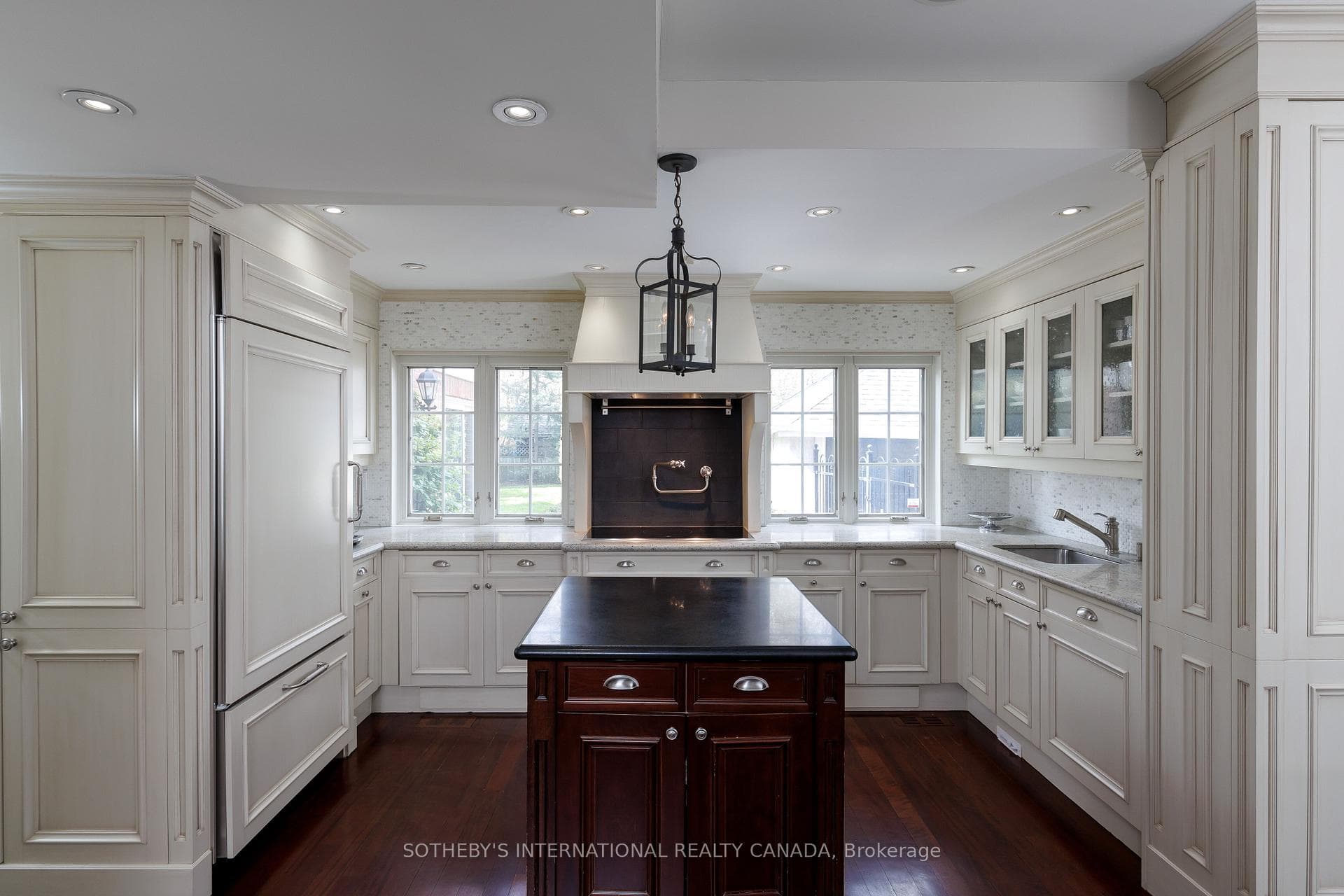 70 King Georges Road - Detached photo 12 of 50 in Etobicoke (Islington / Rexdale), Ontario