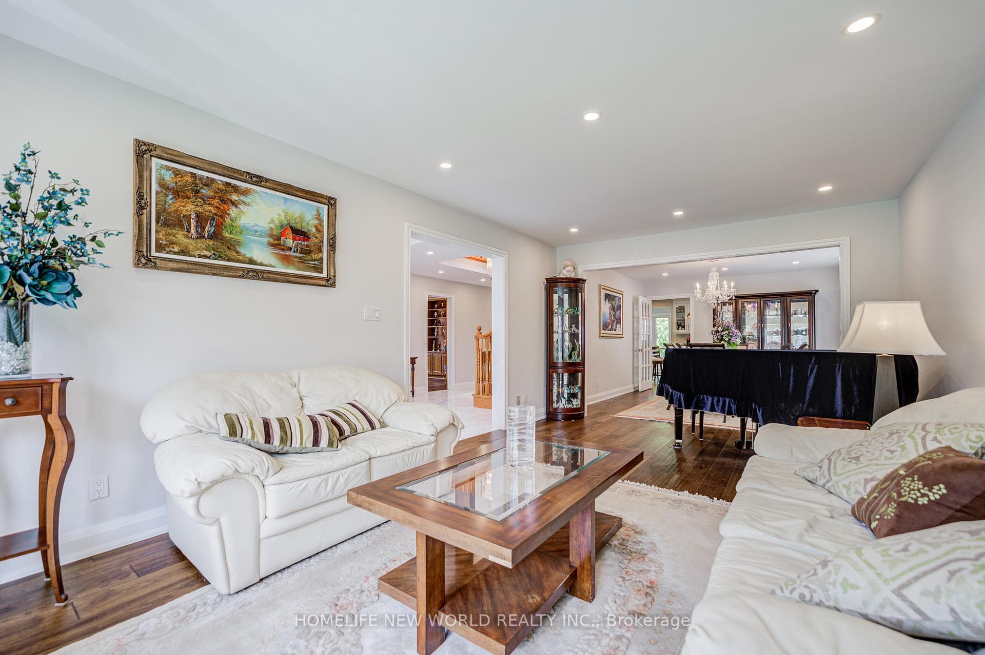 278 Kingsdale Avenue - Detached photo 6 of 50 in Willowdale / Newtonbrook, Ontario