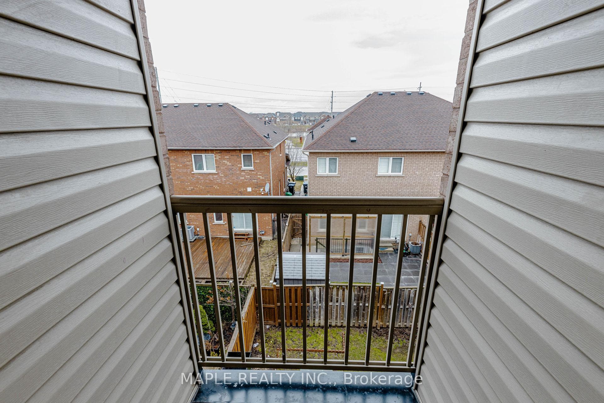 10 Eastlake Road - Semi-Detached photo 36 of 50 in Brampton, Ontario
