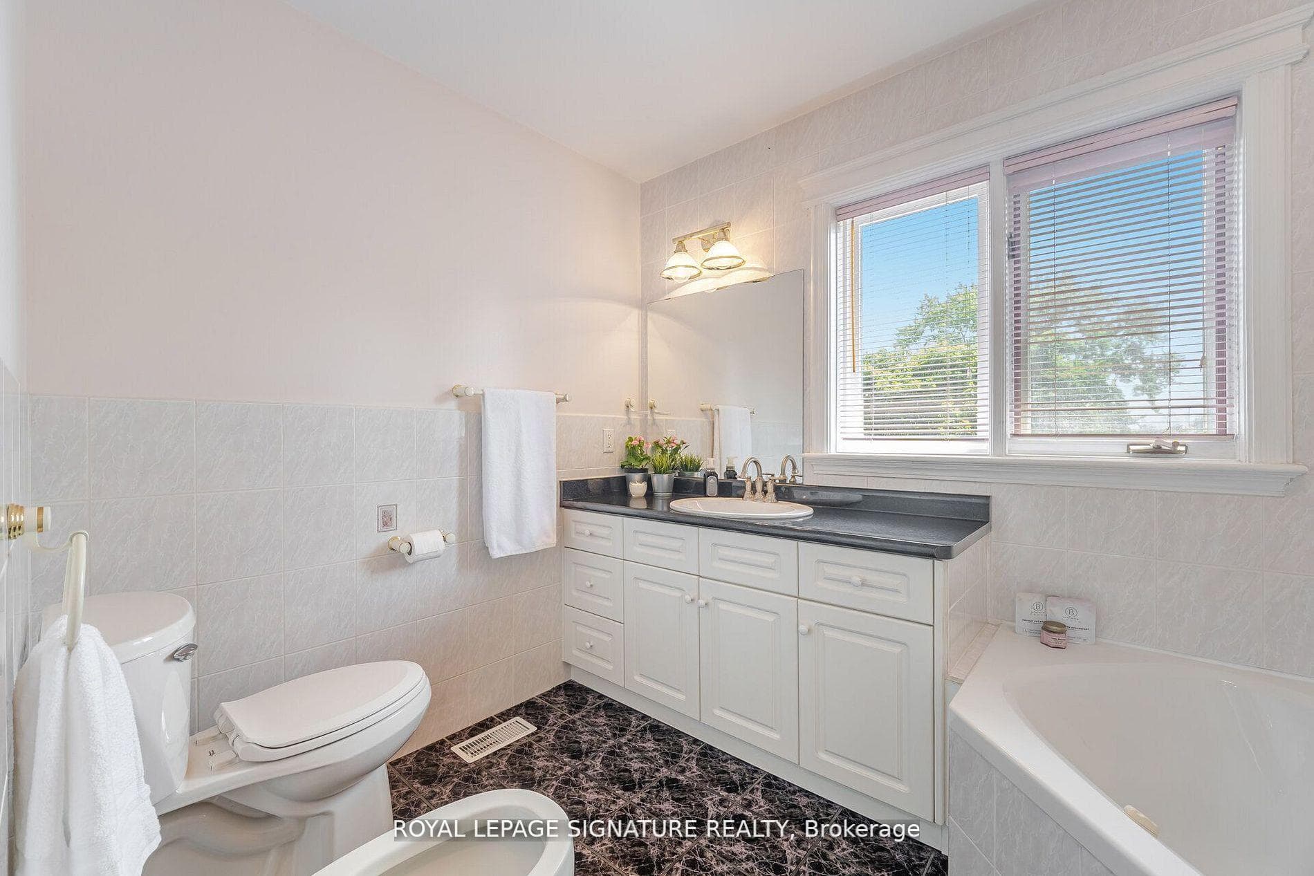 4097 Hickory Drive - Detached photo 27 of 42 in Mississauga, Ontario