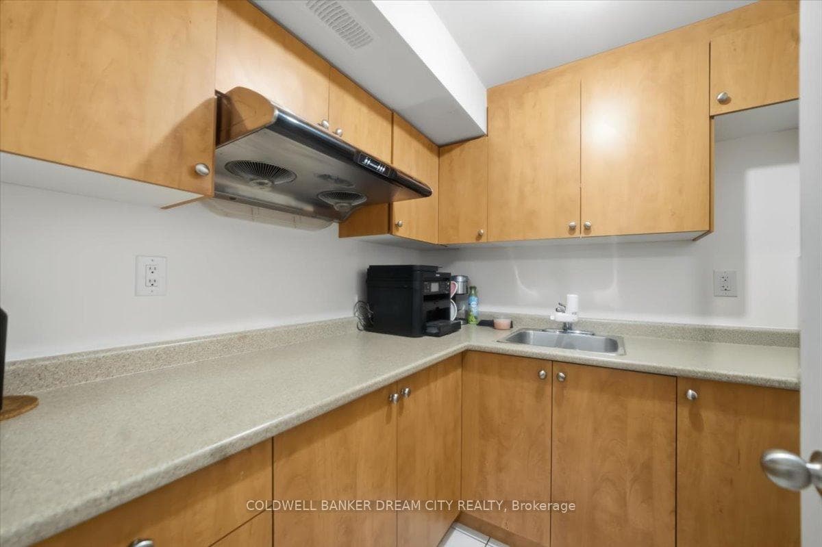 9738 Mclaughlin Road - Townhouse photo 40 of 45 in Brampton, Ontario
