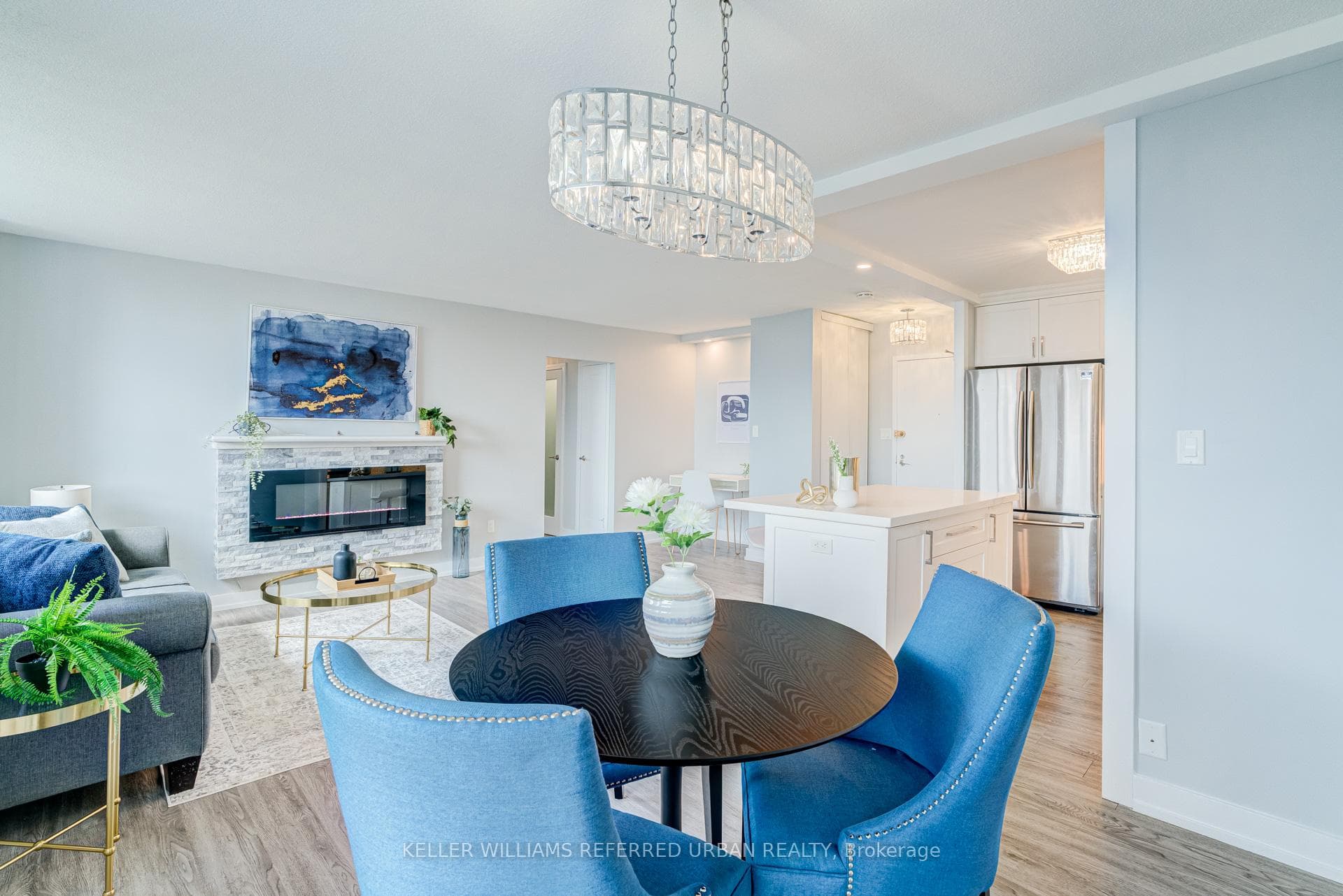 10 Edgecliff Golfway Unit 1417 - Condo photo 9 of 35 in Flemingdon Park / Don Mills, Ontario