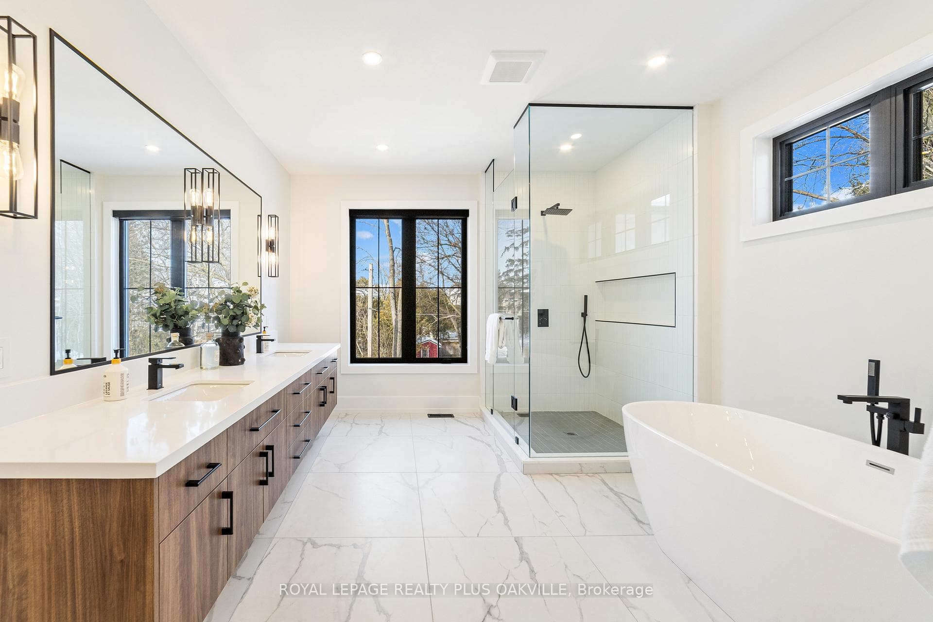 2057 Salvator Boulevard - Detached photo 26 of 50 in Oakville, Ontario