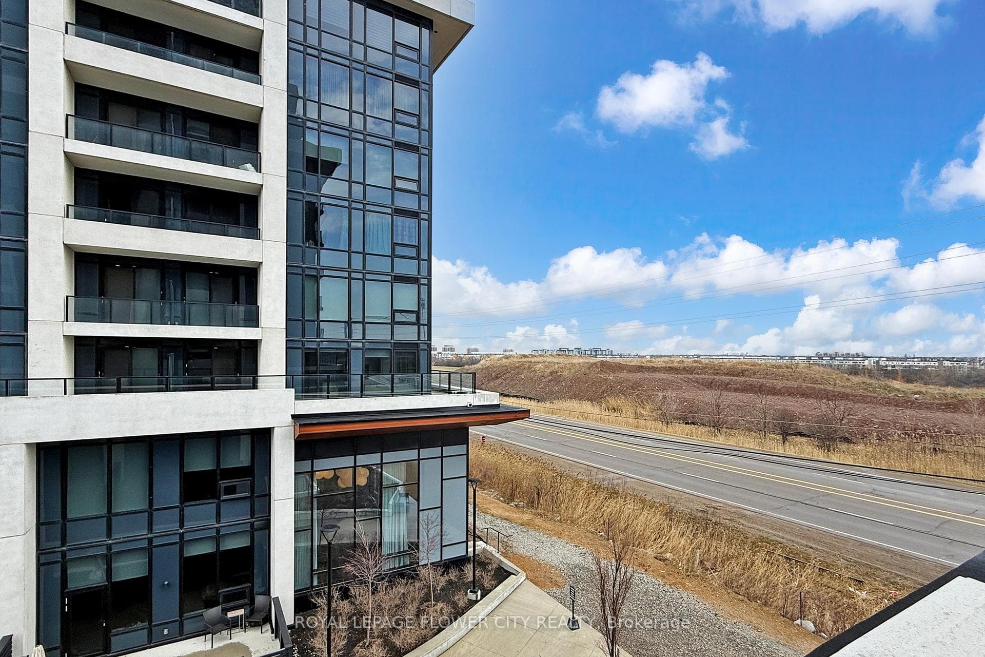 3220 William Coltson Avenue Unit 307 - Condo photo 34 of 50 in Oakville, Ontario