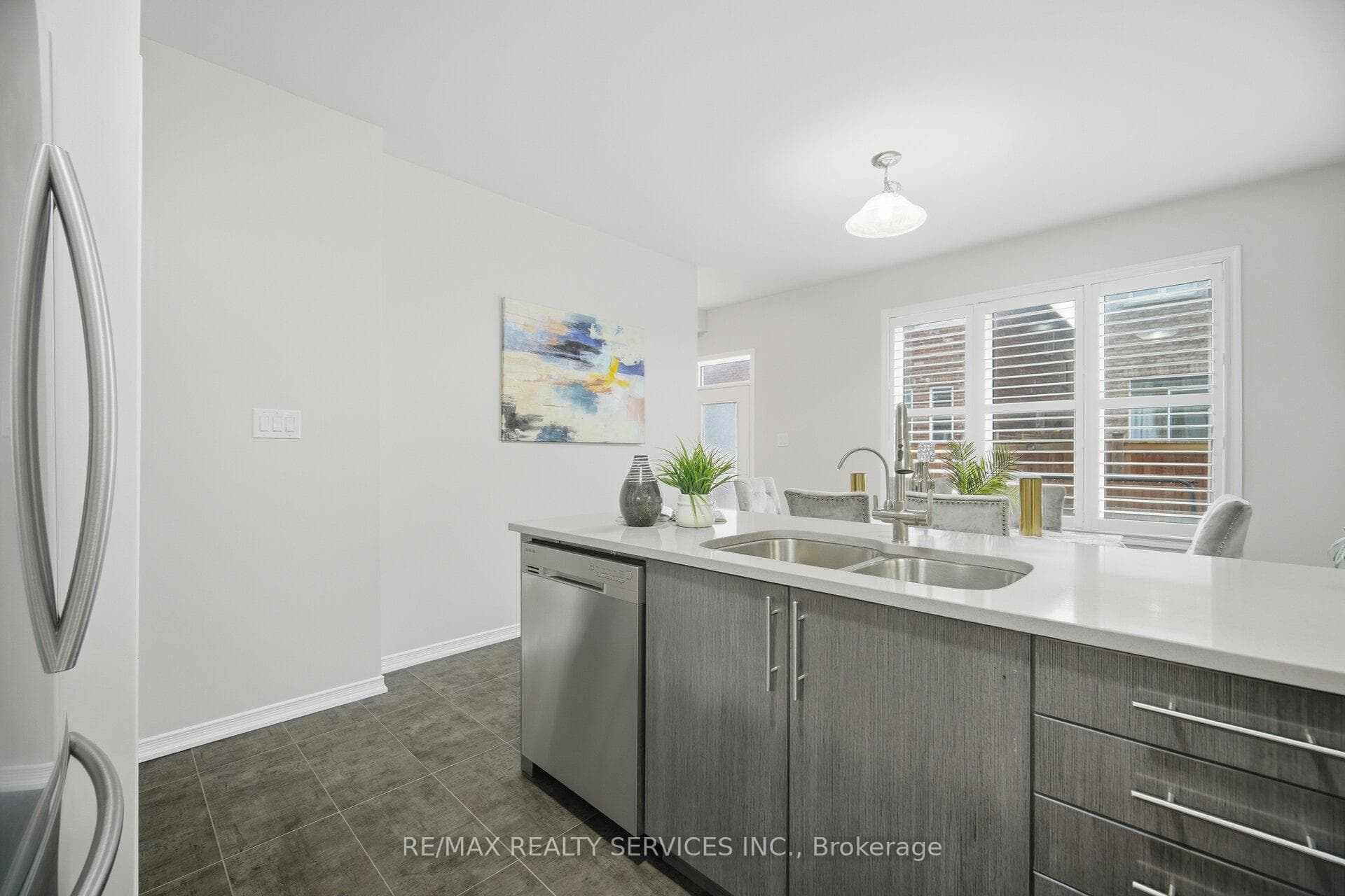25 Baffin Crescent - Semi-Detached photo 11 of 50 in Brampton, Ontario