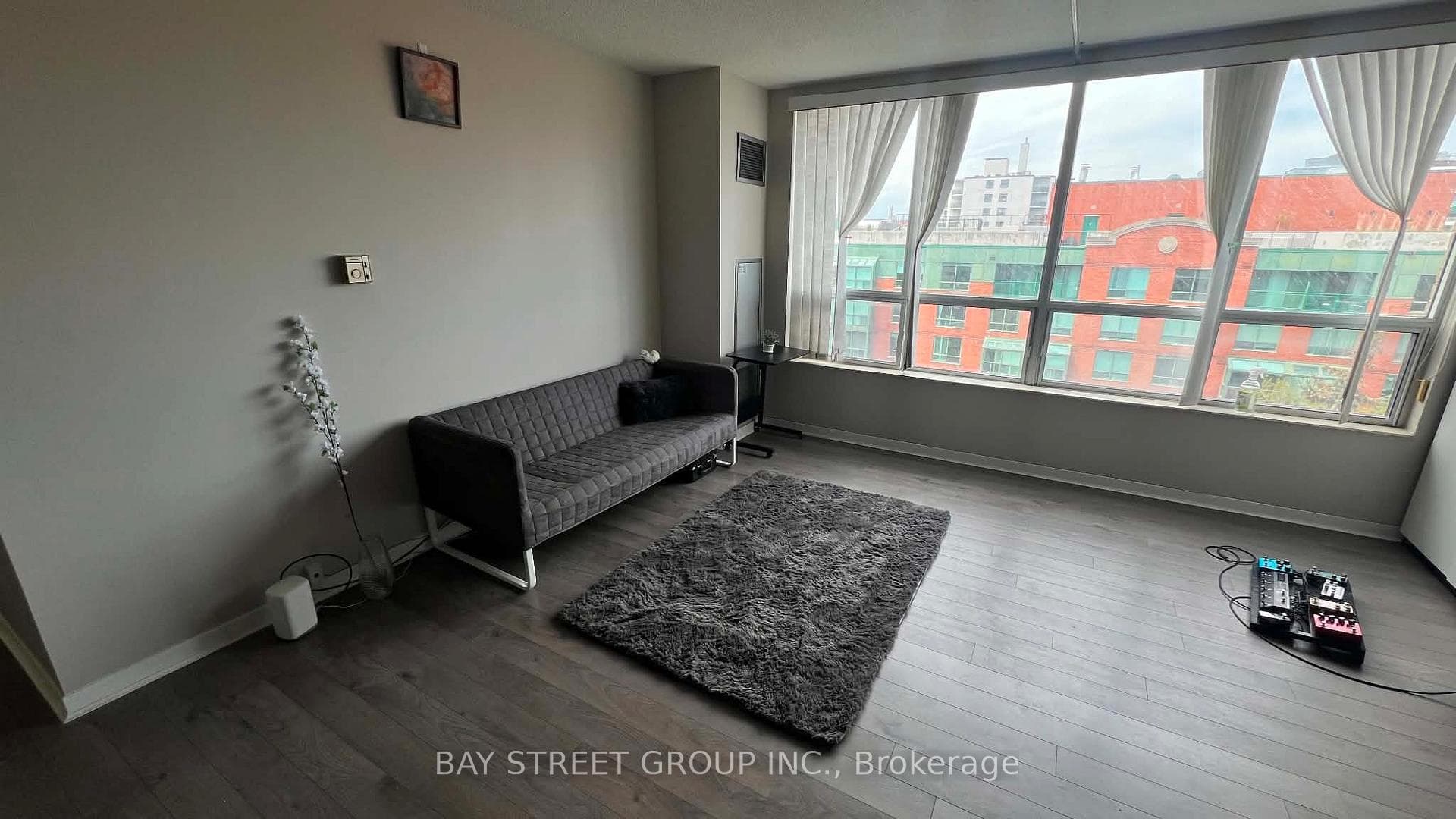 284 Bloor Street Unit 902 - Condo photo 6 of 27 in Annex / Yorkville / Summerhill, Ontario