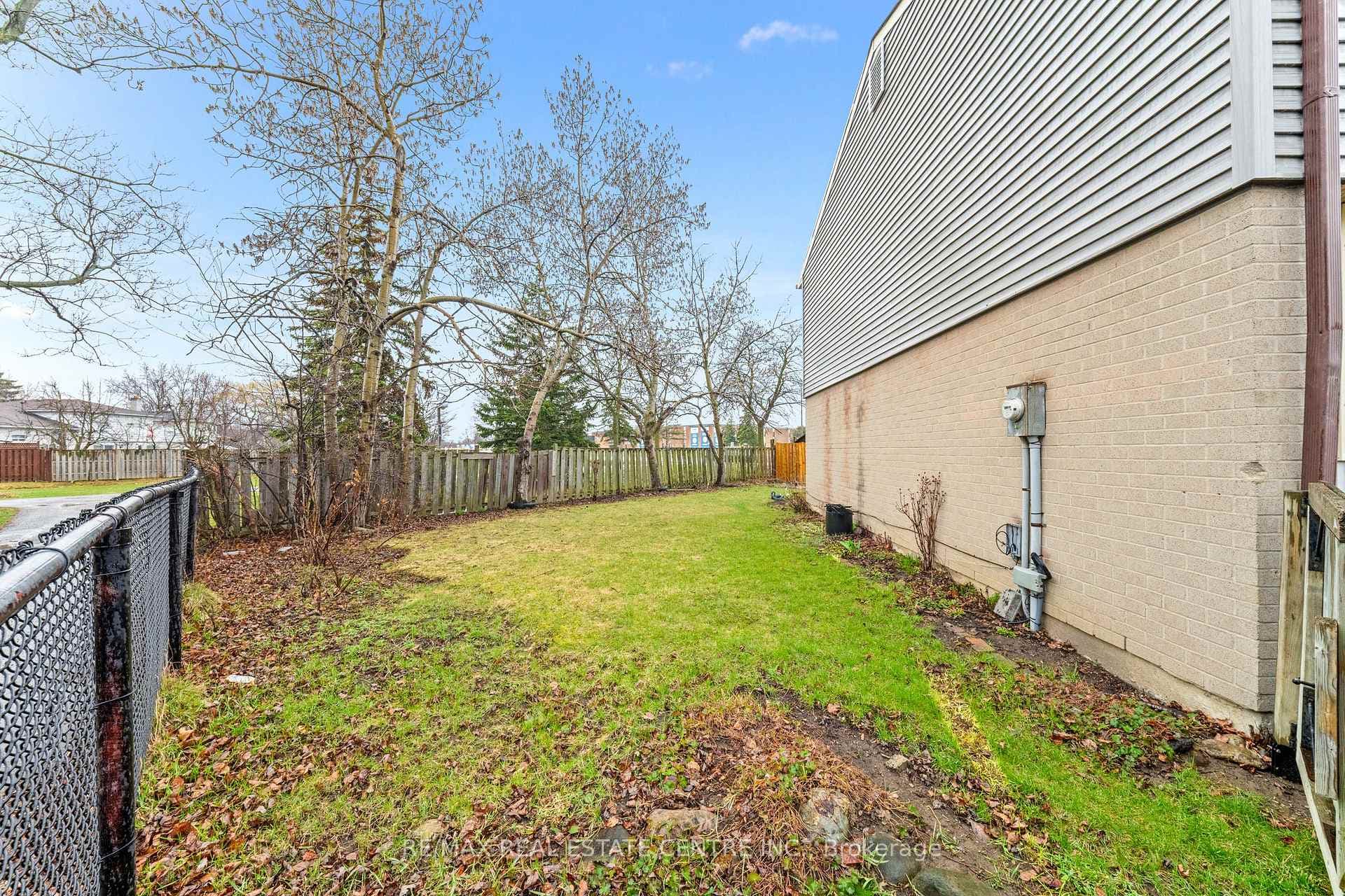 13 Gold Pine Court - Townhouse photo 38 of 38 in Brampton, Ontario