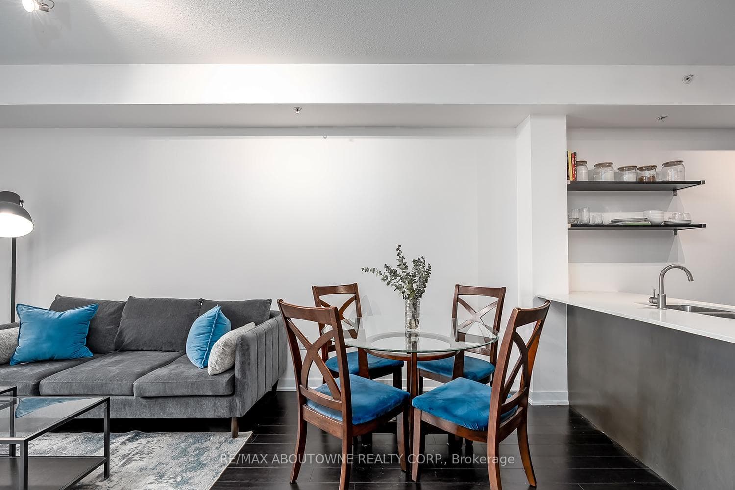 5010 Corporate Drive Unit 116 - Condo photo 8 of 29 in Burlington, Ontario