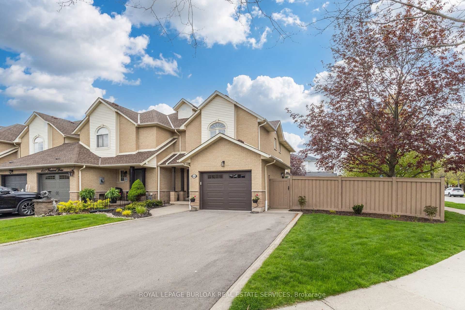 4119 Foxwood Drive - Townhouse photo 4 of 45 in Burlington, Ontario