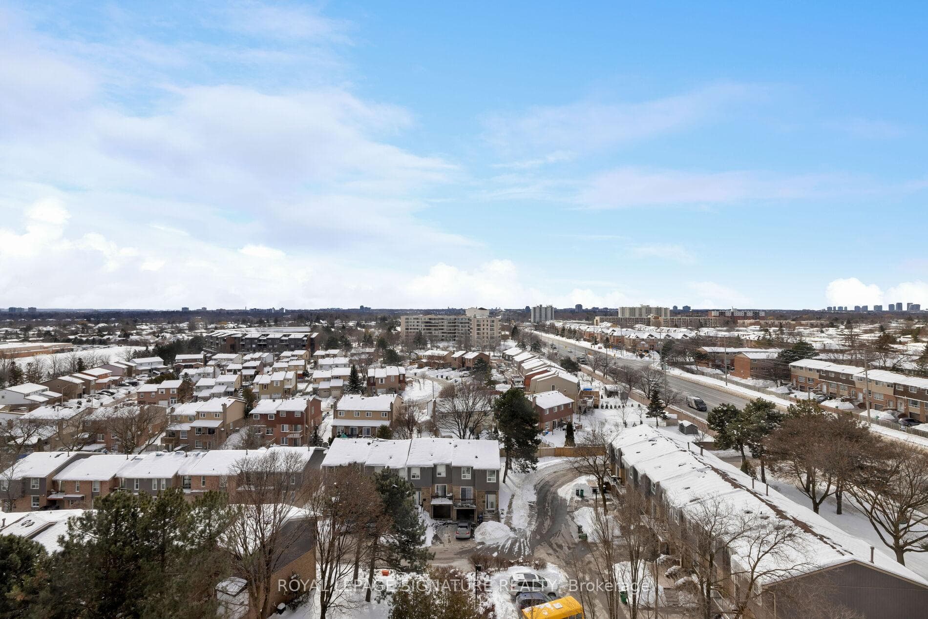 880 Dundas Street Unit 909 - Condo photo 18 of 25 in Mississauga, Ontario