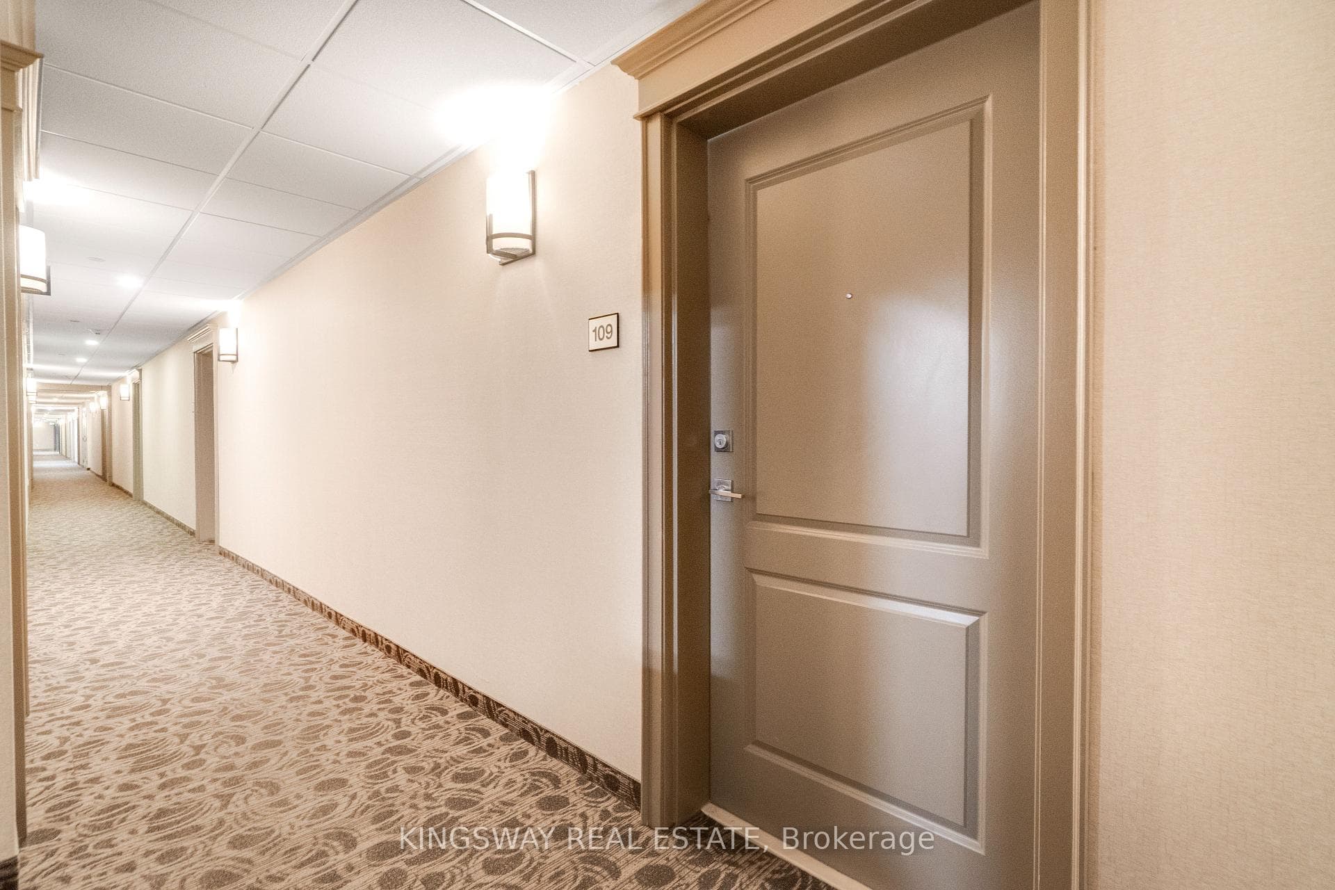 125 Shoreview Place Unit 109 - Condo photo 5 of 49 in Hamilton, Ontario