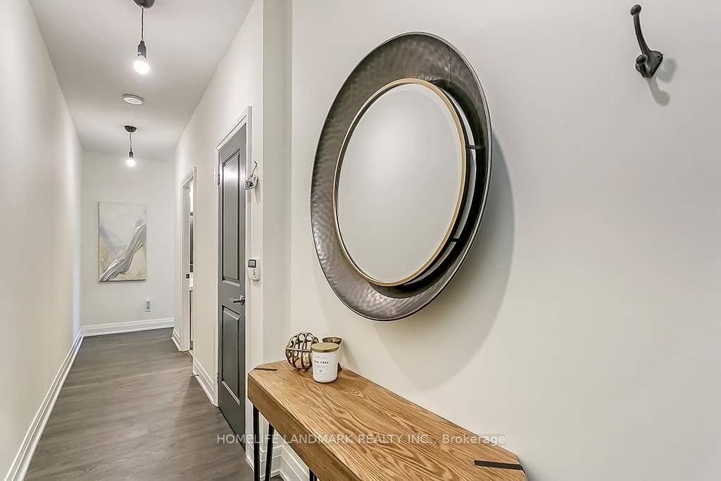 55 Speers Road Unit 205 - Condo photo 8 of 34 in Oakville, Ontario