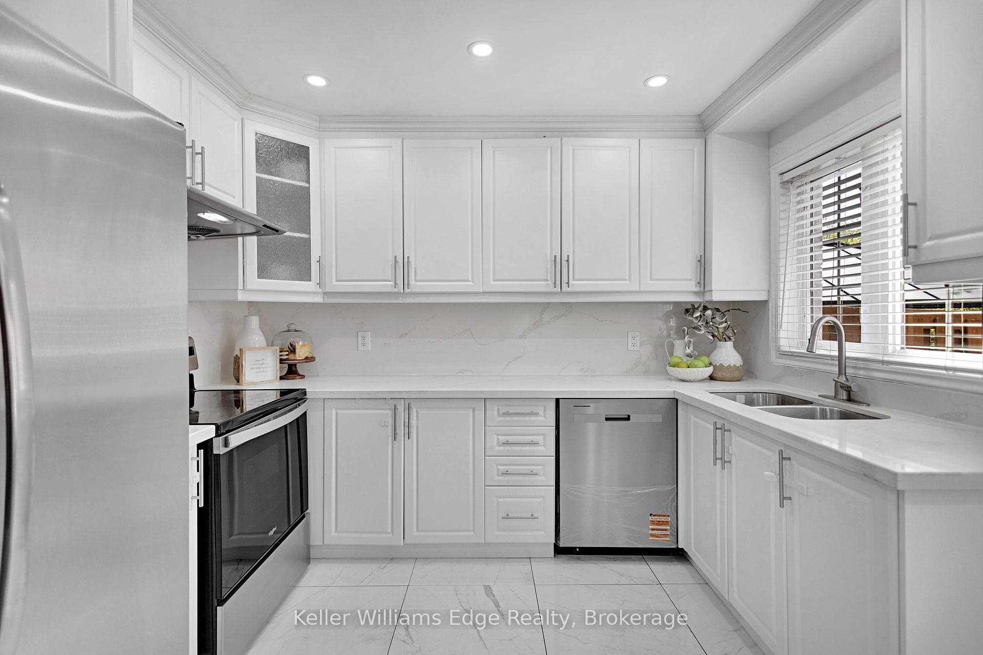 1854 Imperial Way - Townhouse photo 16 of 48 in Burlington, Ontario