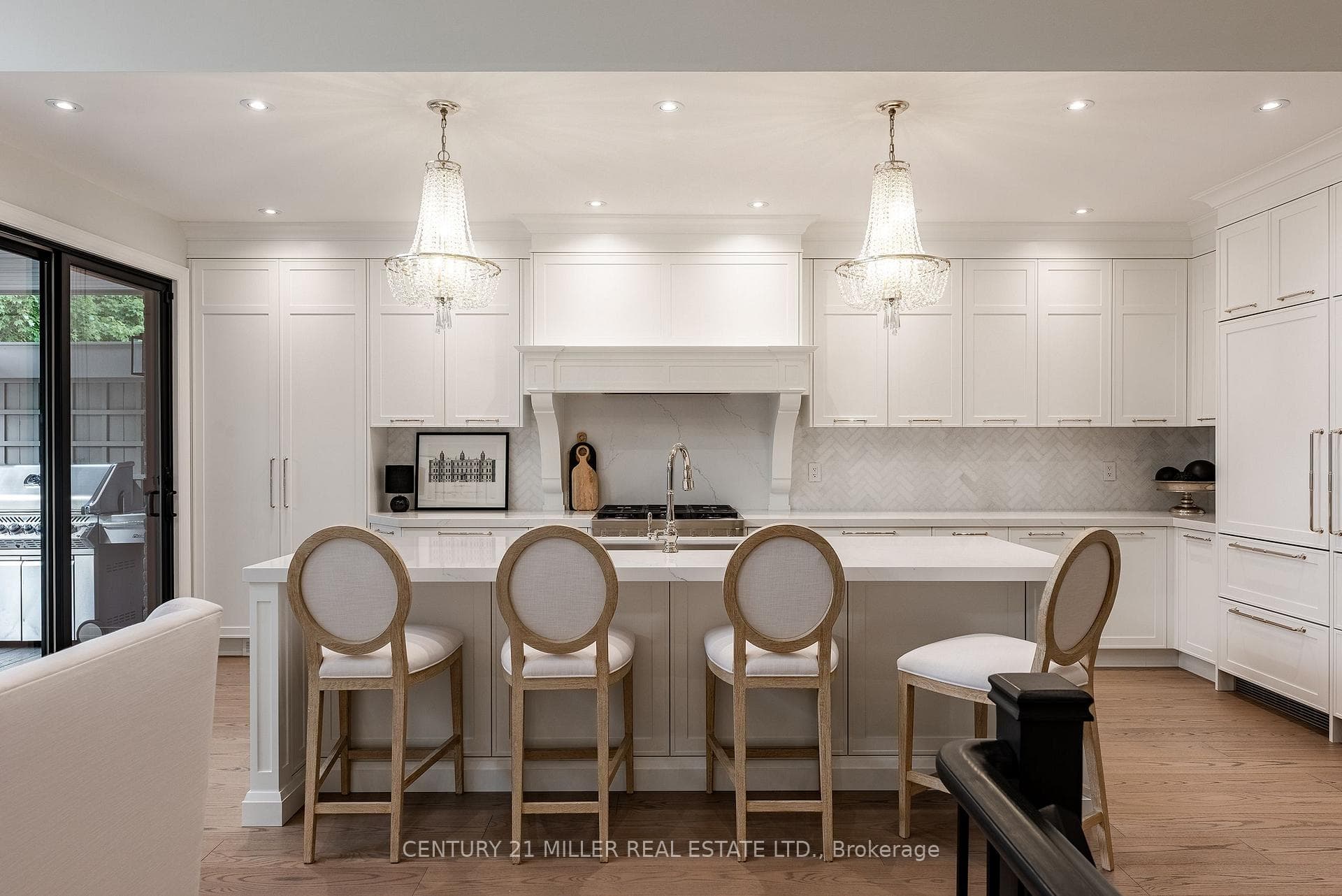 2201 Rochester Circle - Detached photo 8 of 47 in Oakville, Ontario